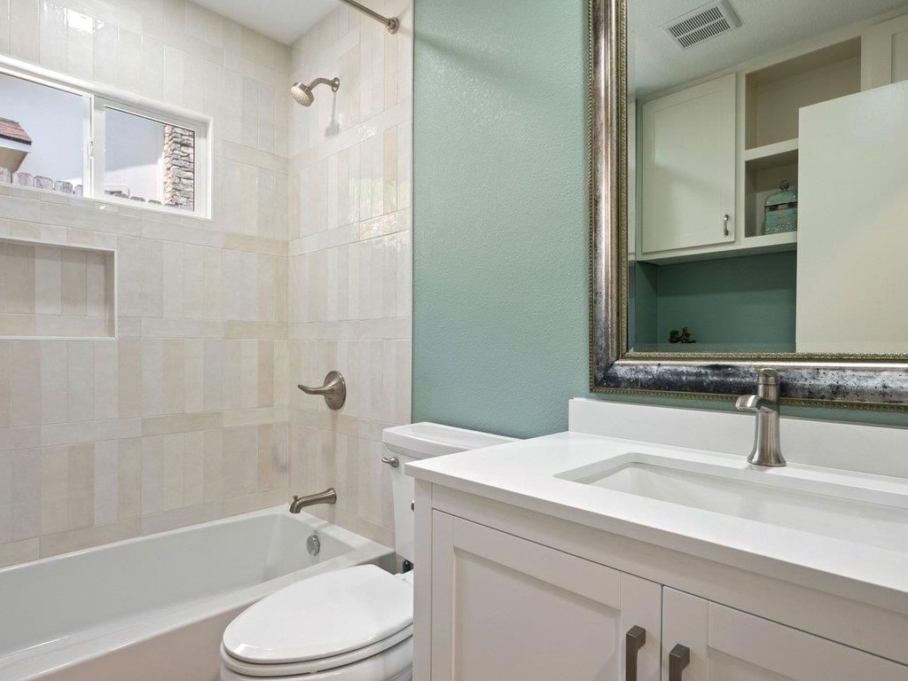 910 River Oaks Dr, Austin, TX 78753