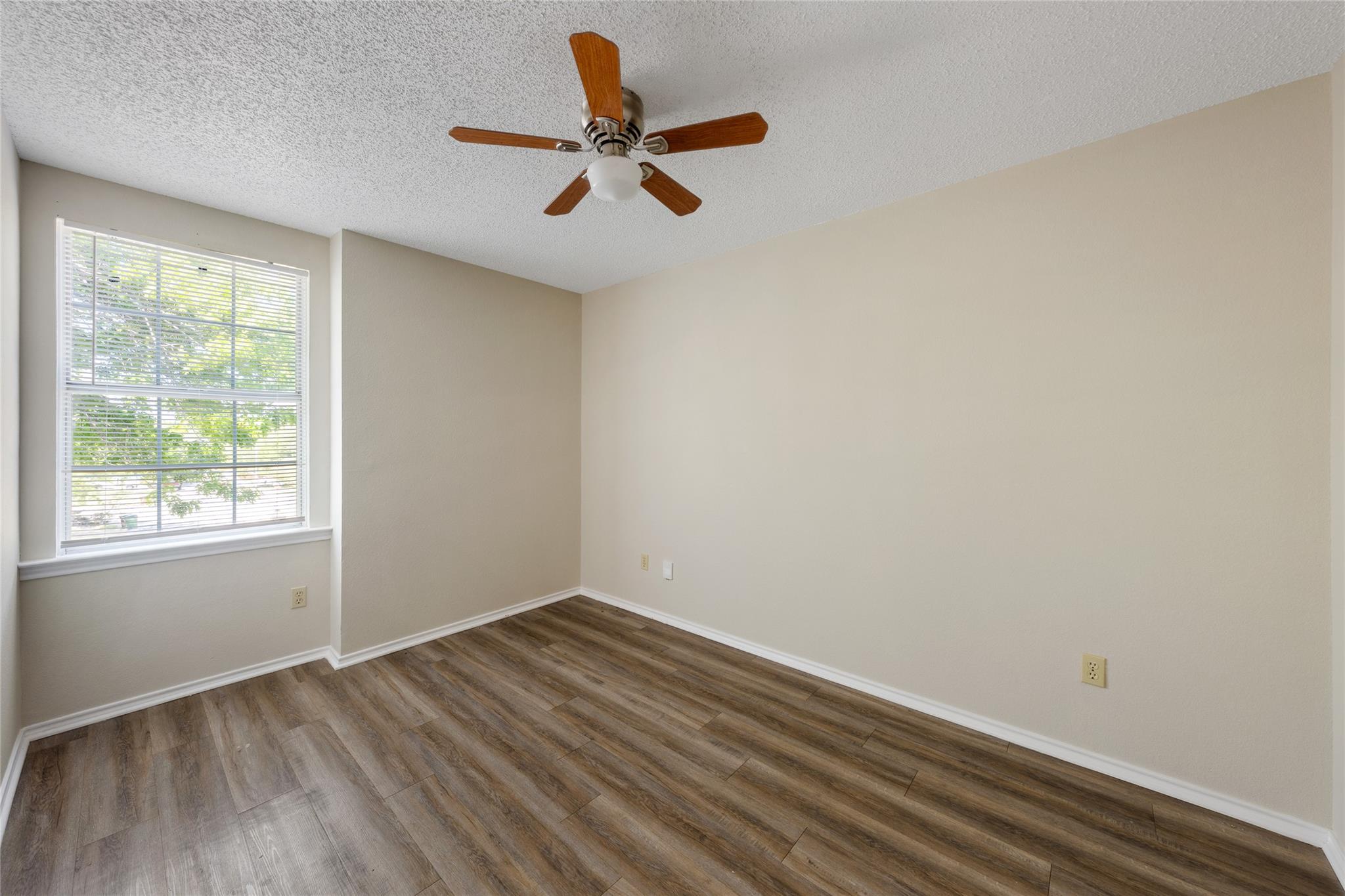 1717 Parkfield Cv, Round Rock, TX 78664