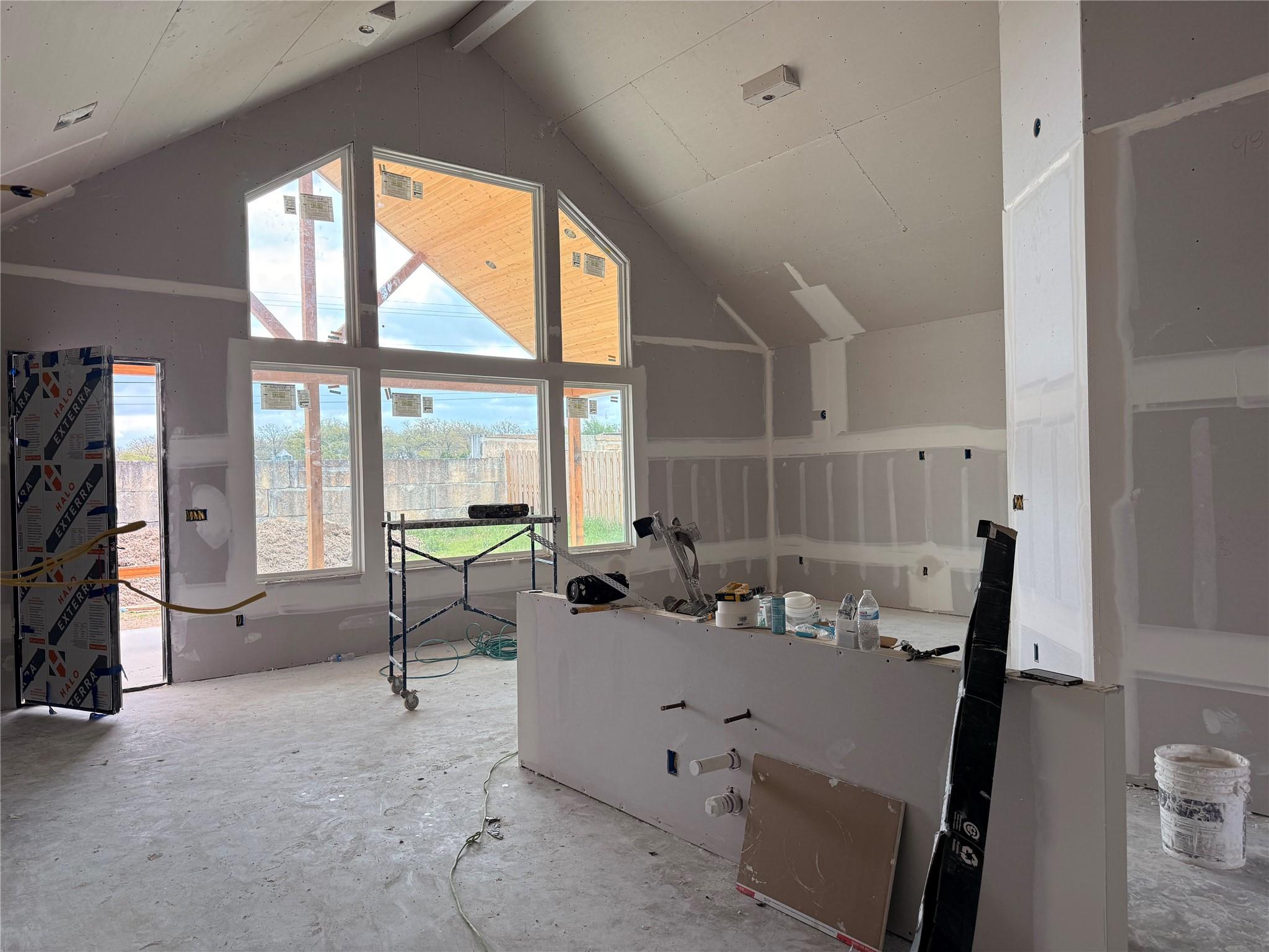 132 Buffalo Ridge Rd, Giddings, TX 78942