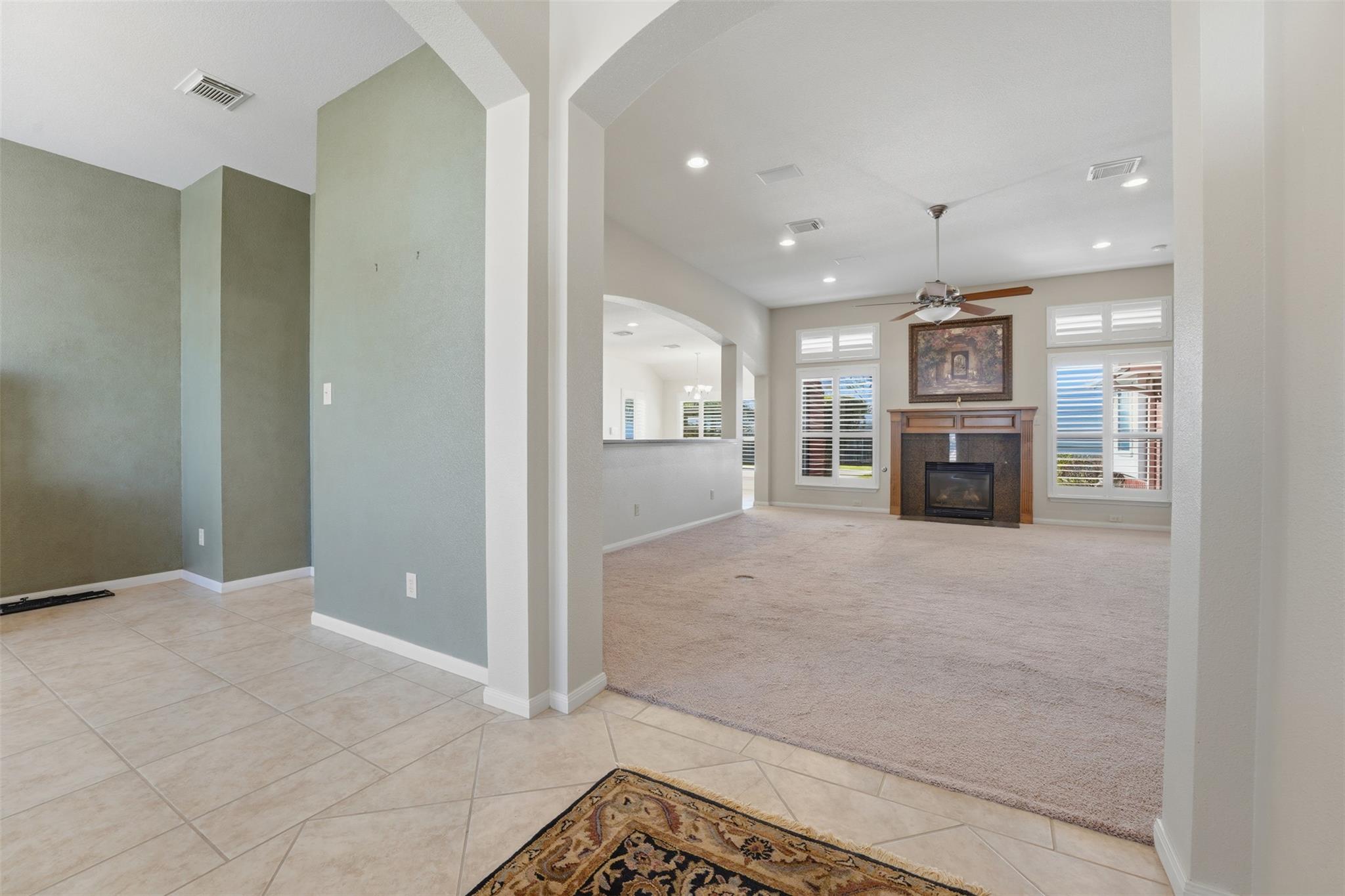 714 Louisiana Ave, Shiner, TX 77984