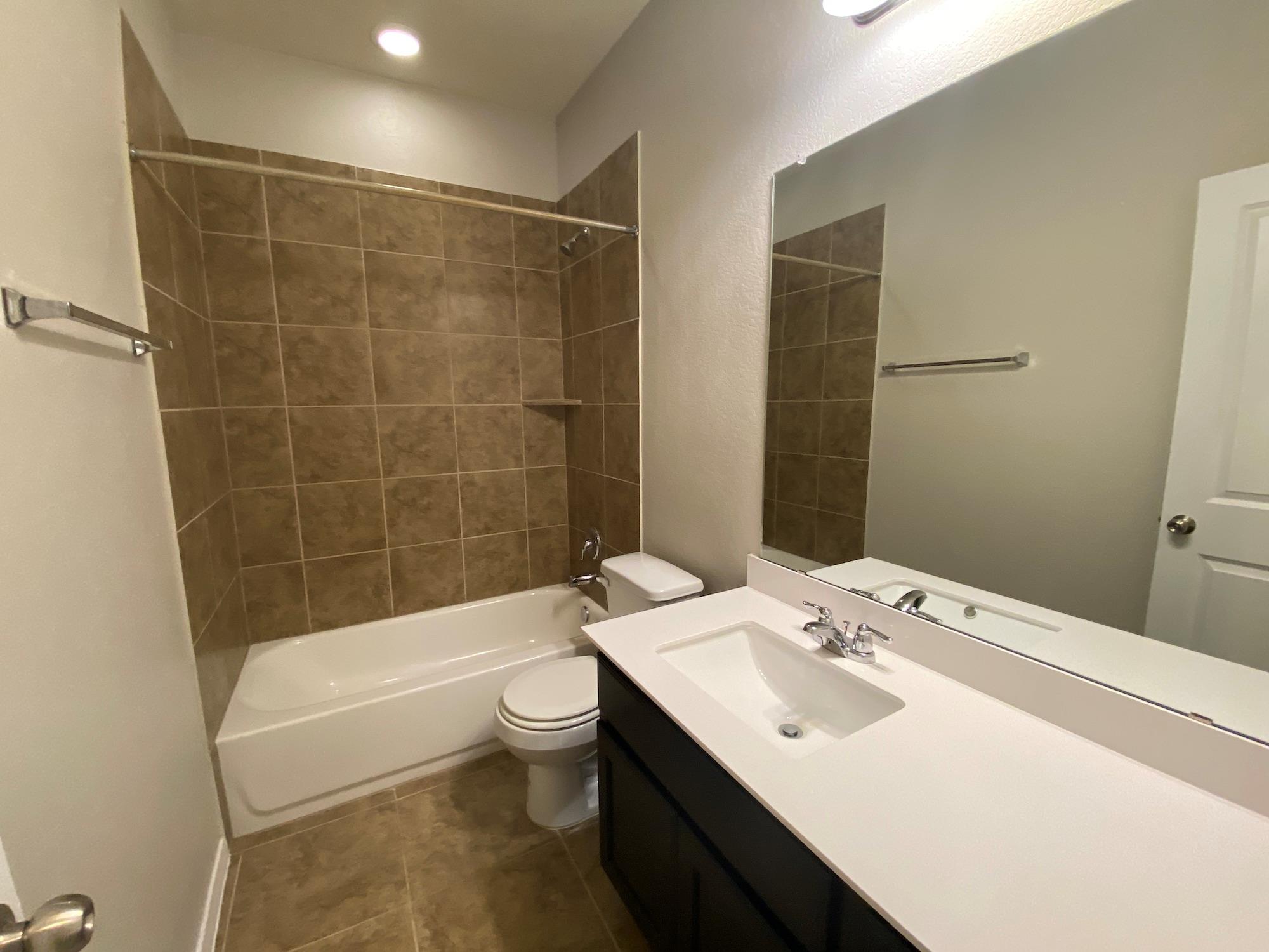 21607 Surrey Ln, Lago Vista, TX 78645