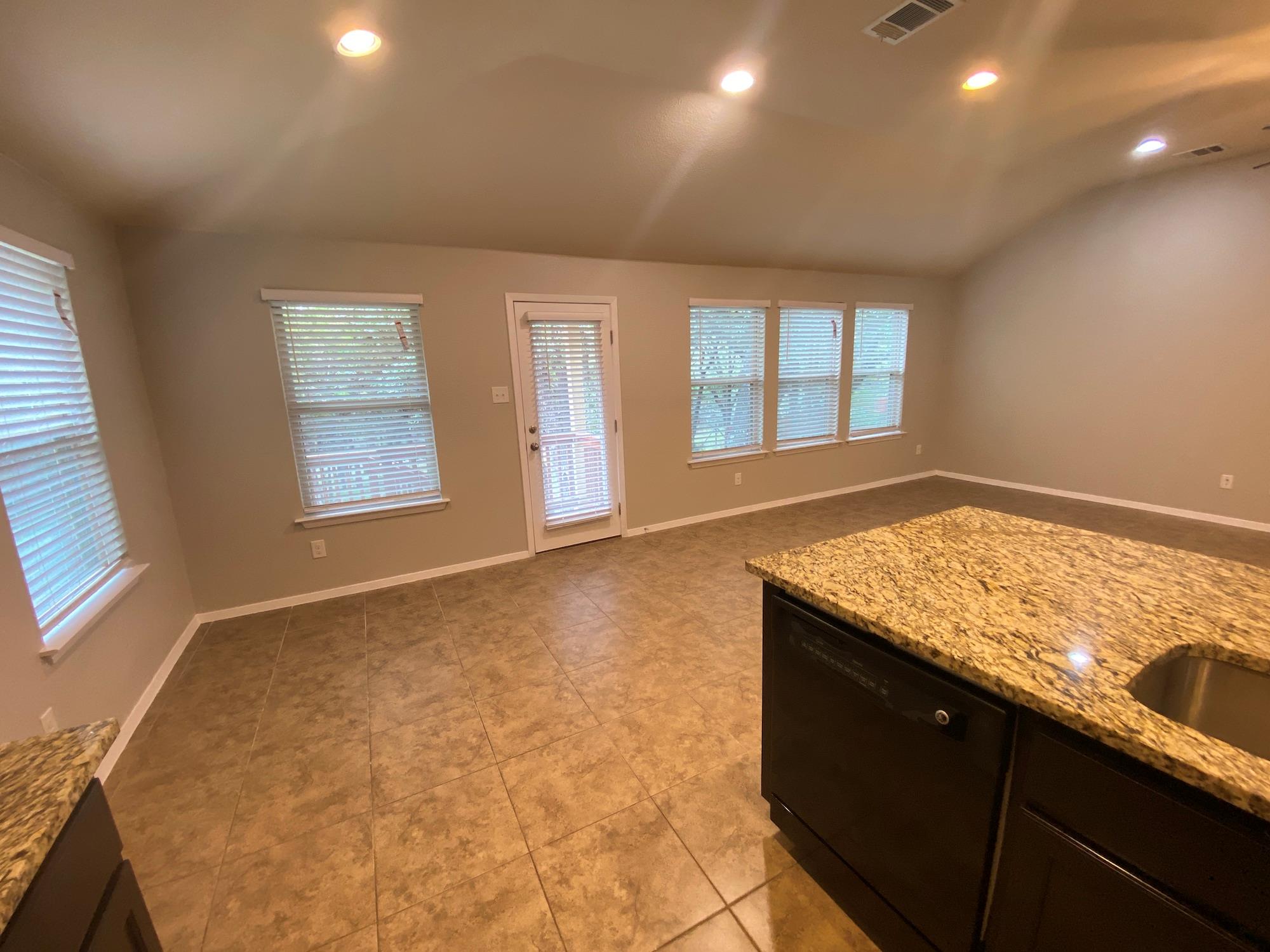 21607 Surrey Ln, Lago Vista, TX 78645