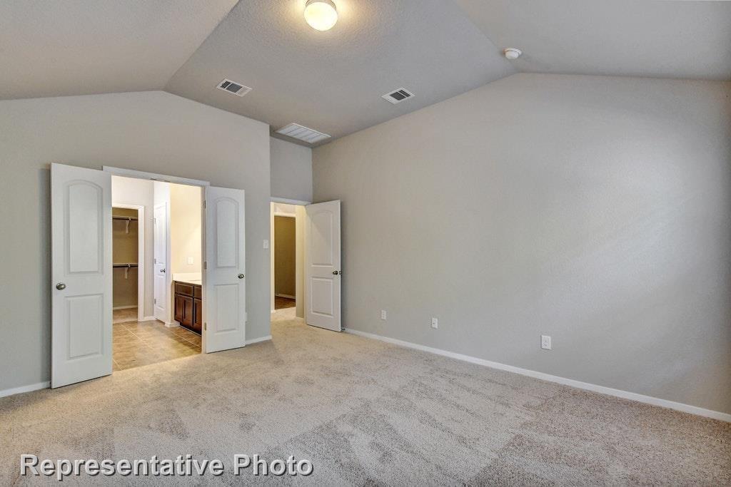 21607 Surrey Ln, Lago Vista, TX 78645