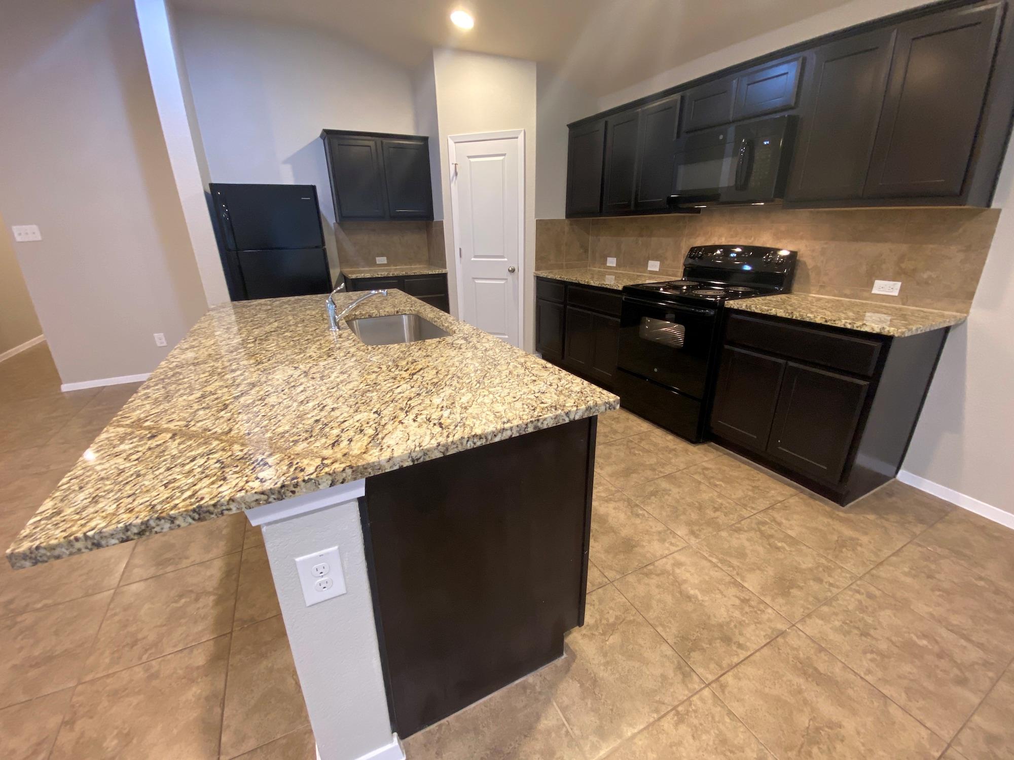 21607 Surrey Ln, Lago Vista, TX 78645