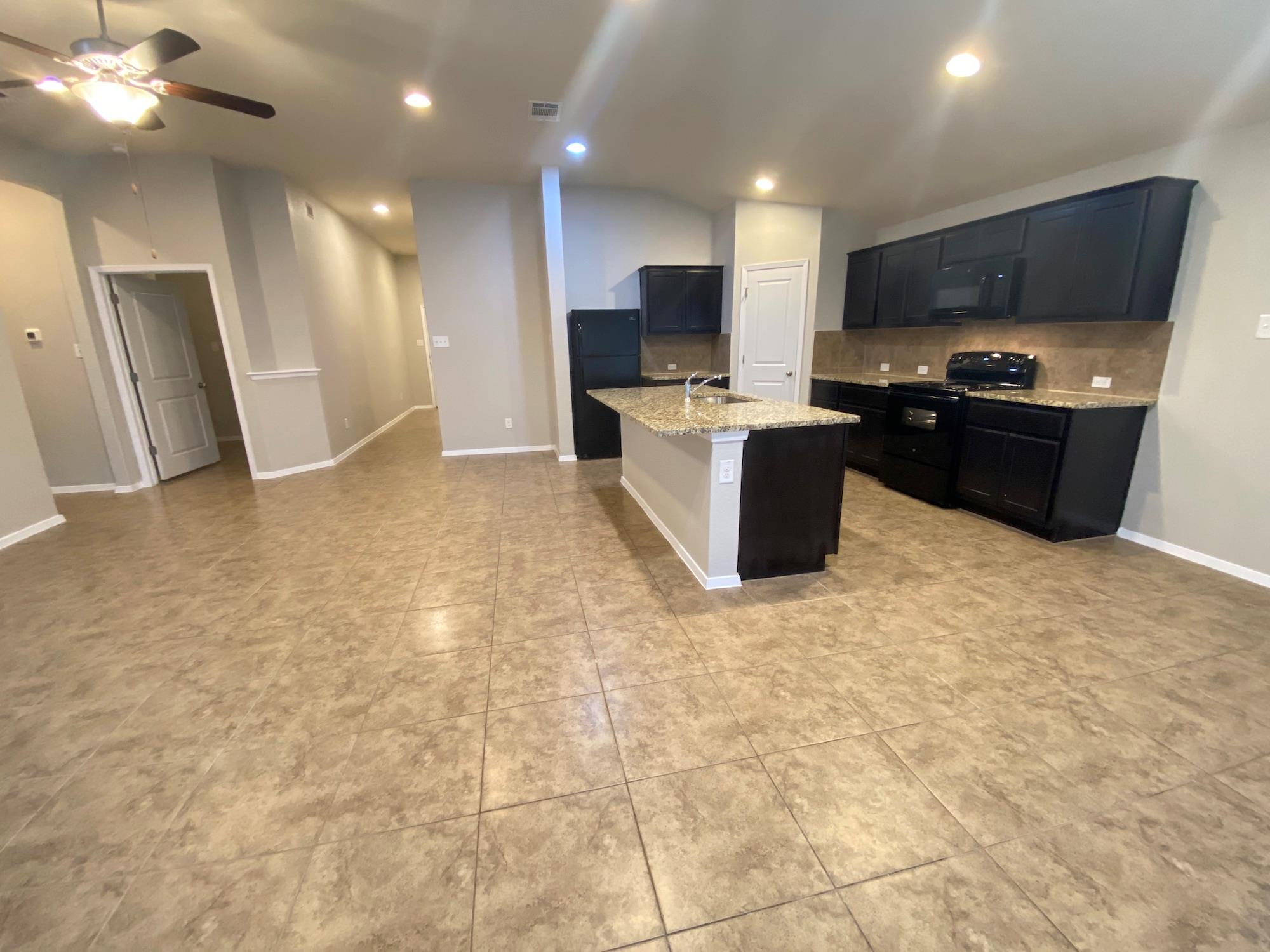 21607 Surrey Ln, Lago Vista, TX 78645