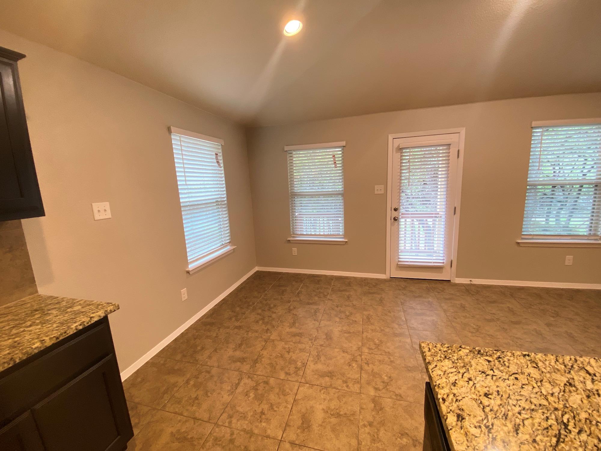 21607 Surrey Ln, Lago Vista, TX 78645