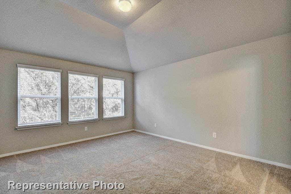 21607 Surrey Ln, Lago Vista, TX 78645