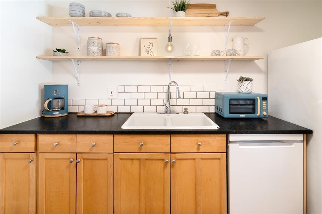 1800 Winsted #A Ln, Austin, TX 78703