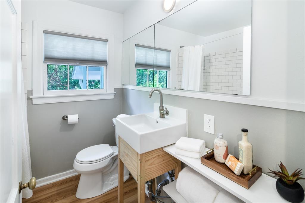 1800 Winsted #A Ln, Austin, TX 78703