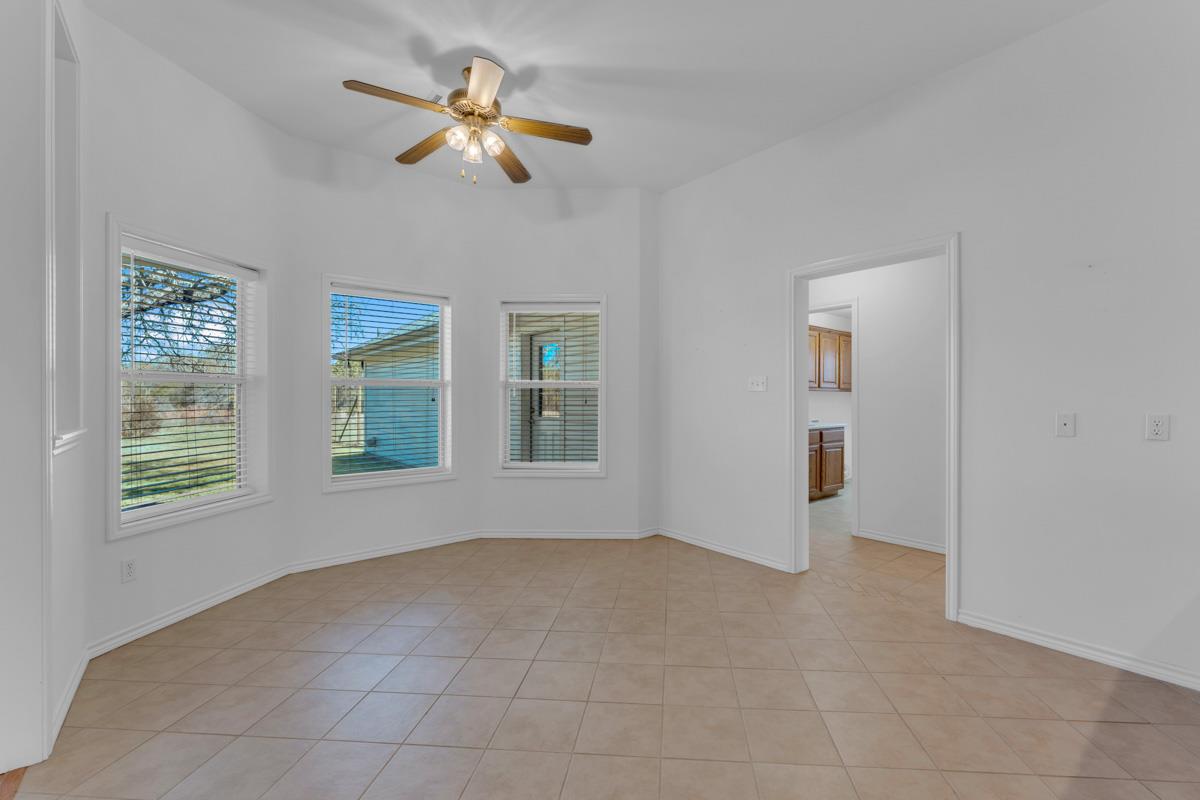 107 N Oak Vista Dr, Burnet, TX 78611