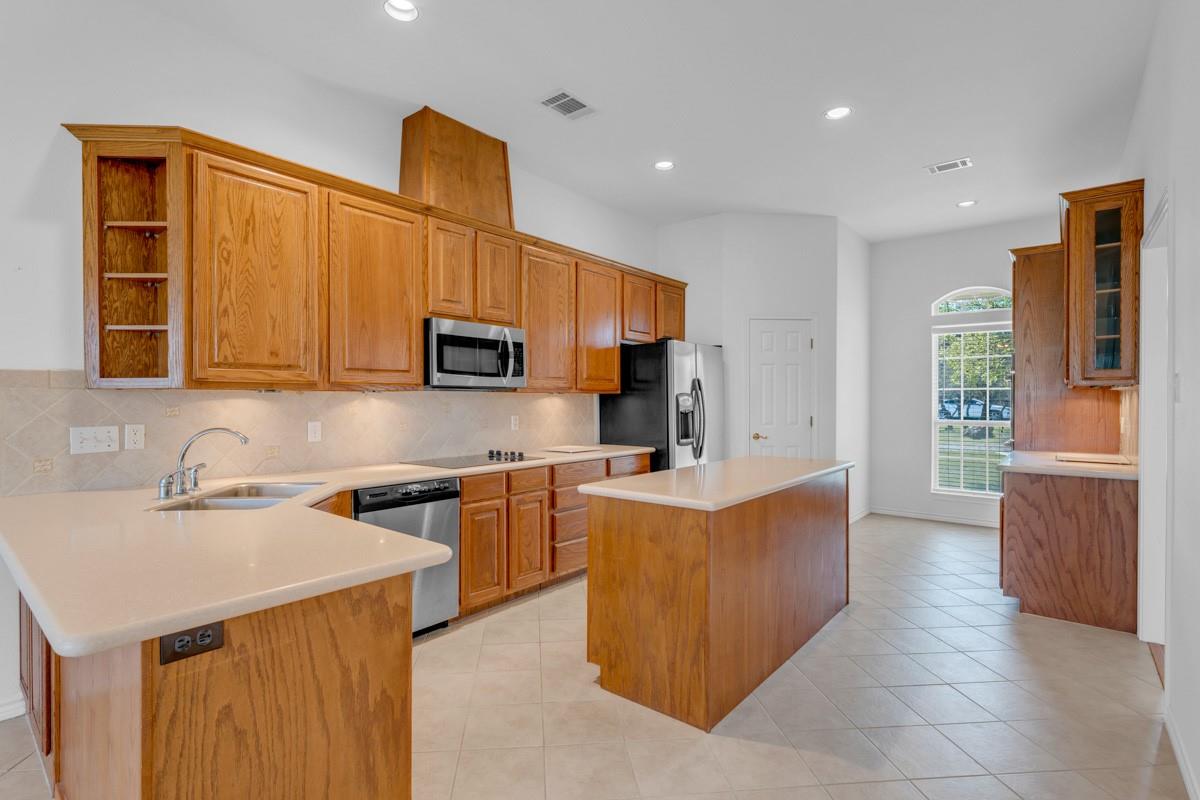 107 N Oak Vista Dr, Burnet, TX 78611