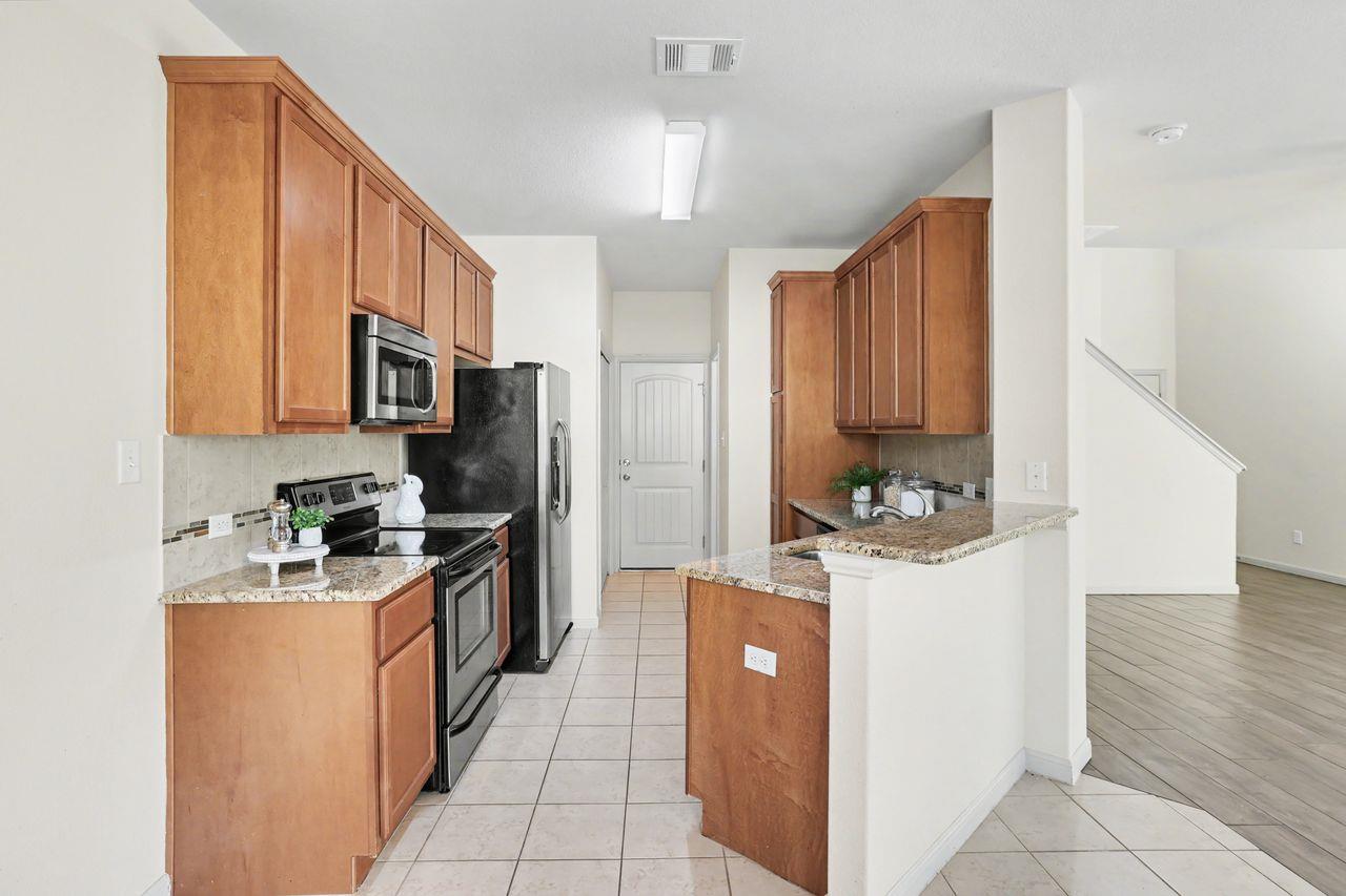 2410 Great Oaks Dr # 401, Round Rock, TX 78681