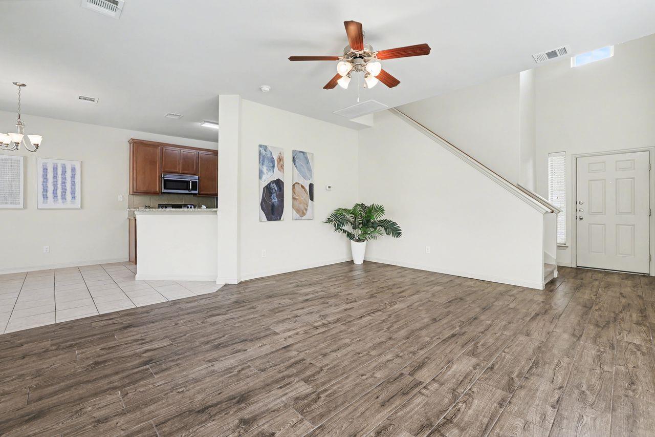 2410 Great Oaks Dr # 401, Round Rock, TX 78681