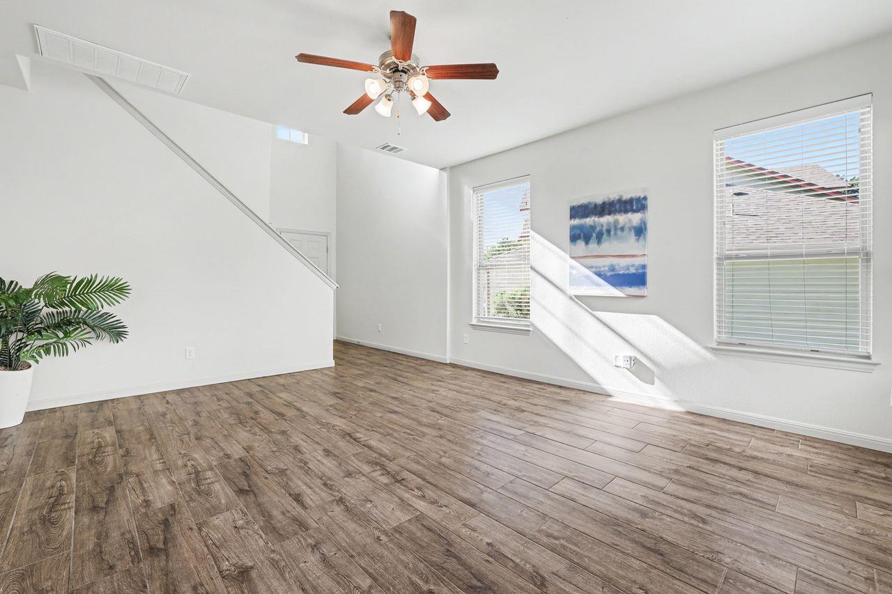 2410 Great Oaks Dr # 401, Round Rock, TX 78681