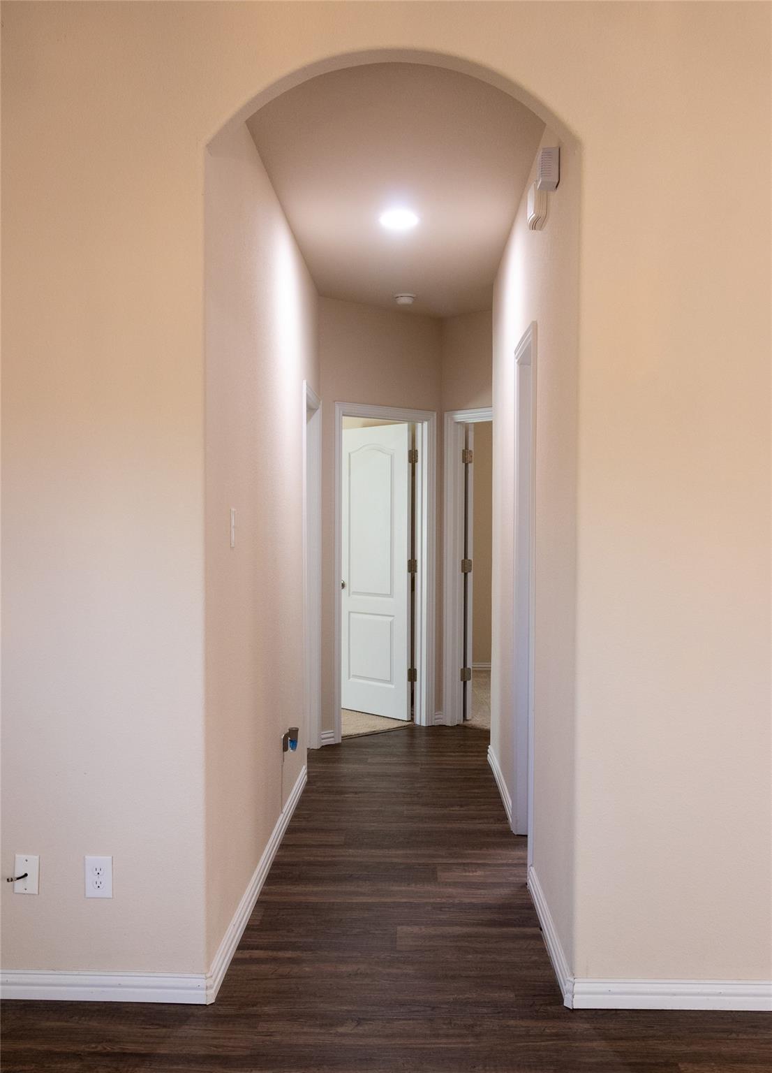 734 Oyster Crk, Buda, TX 78610