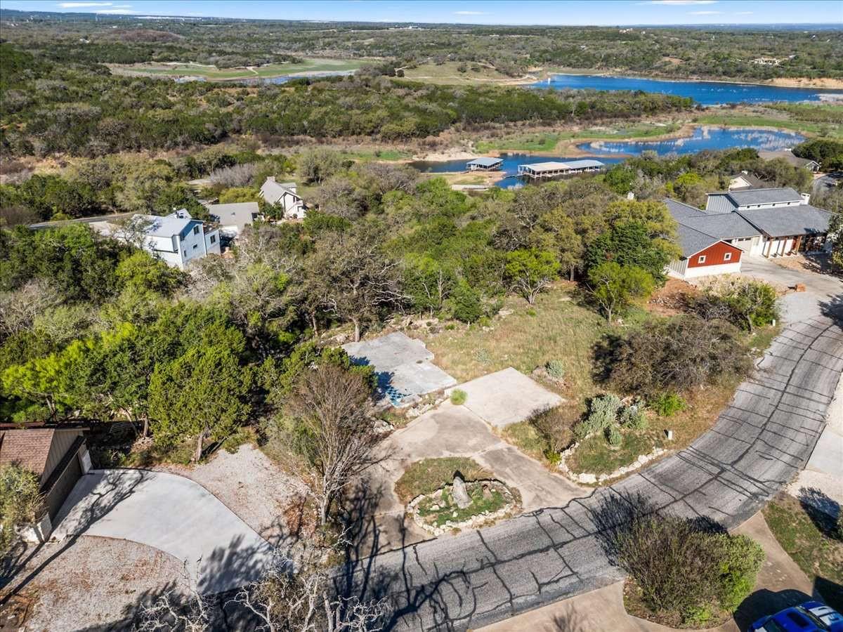 325 Kendall Rd, Spicewood, TX 78669