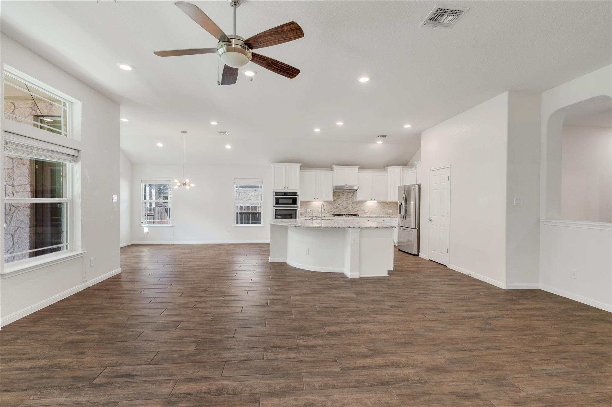 424 Freeman Park Pl, Round Rock, TX 78665