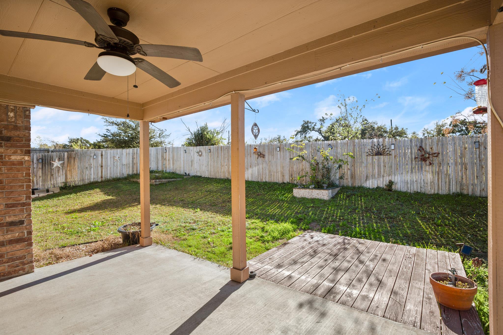 420 Tula Trl, Leander, TX 78641