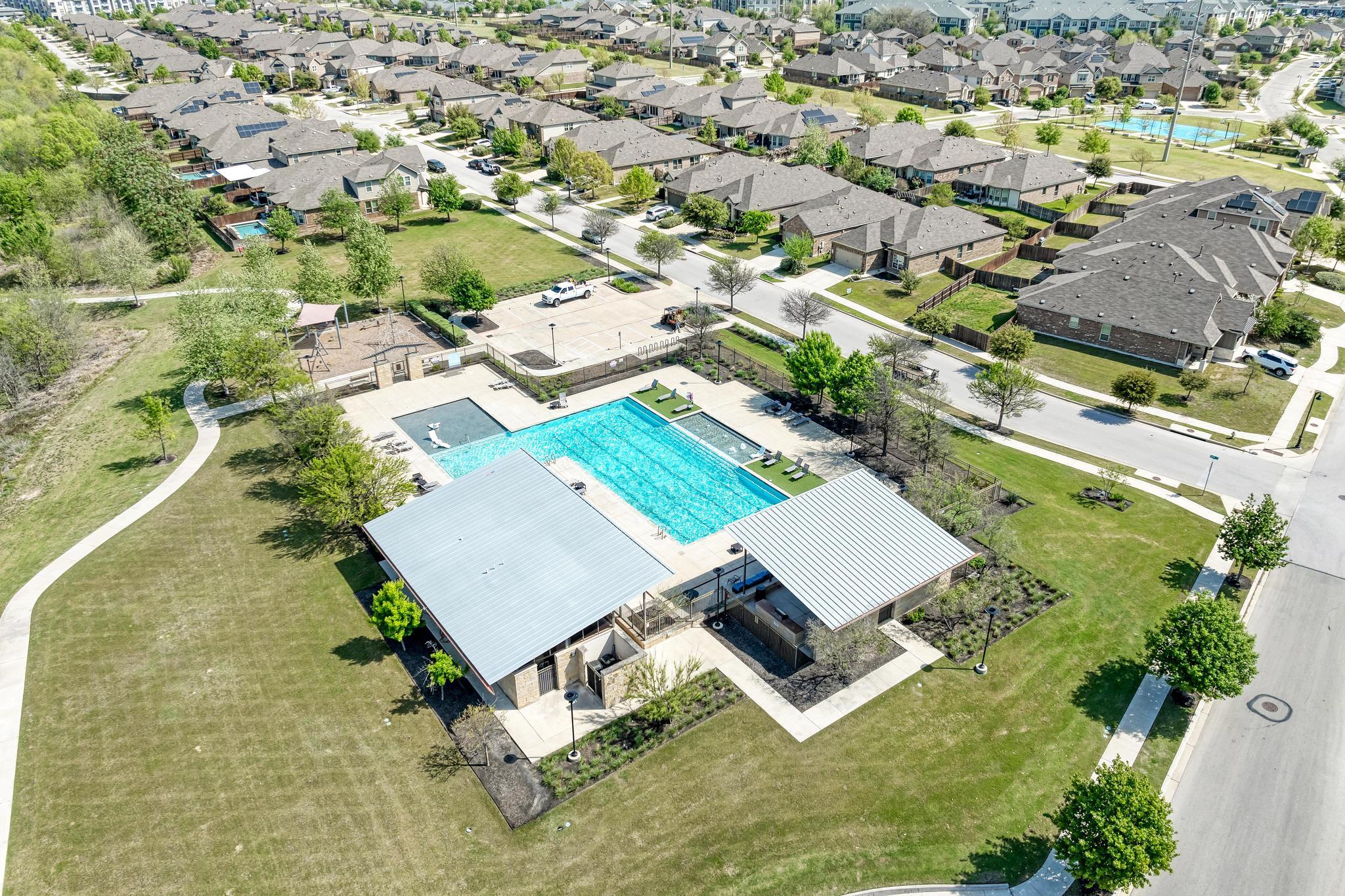 210 Mangold Dr, Hutto, TX 78634