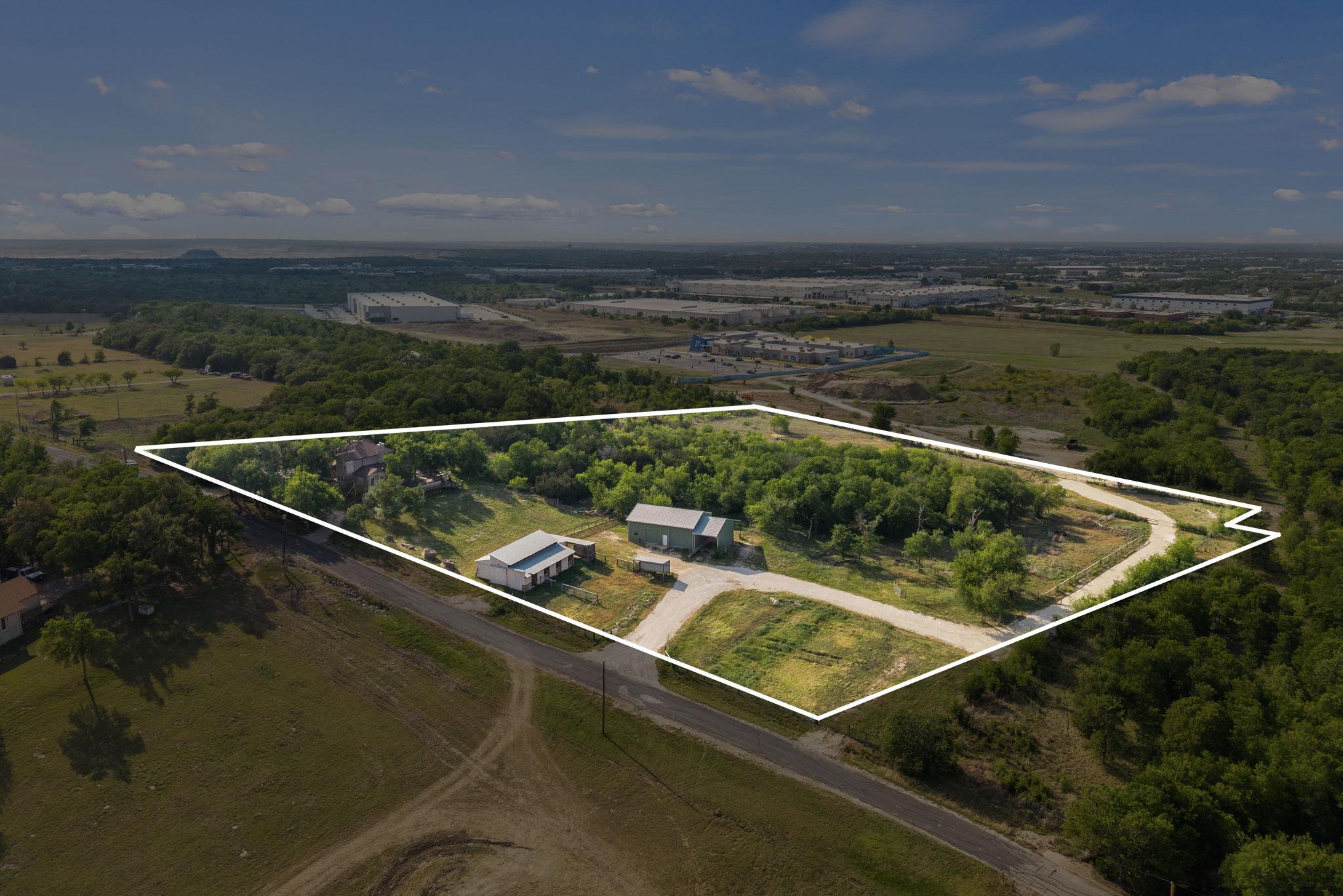 330 County Road 166, Georgetown, TX 78626