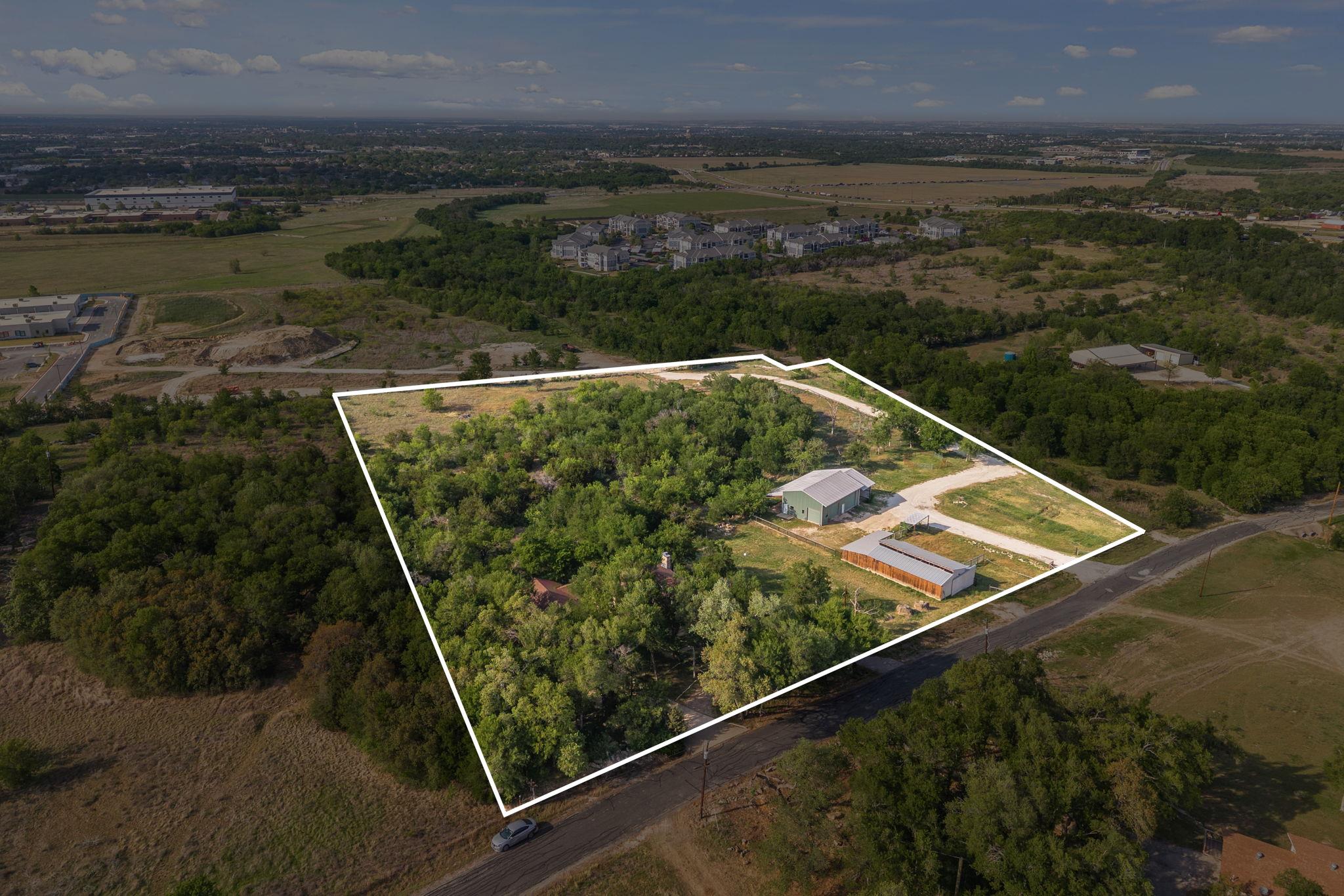 330 County Road 166, Georgetown, TX 78626