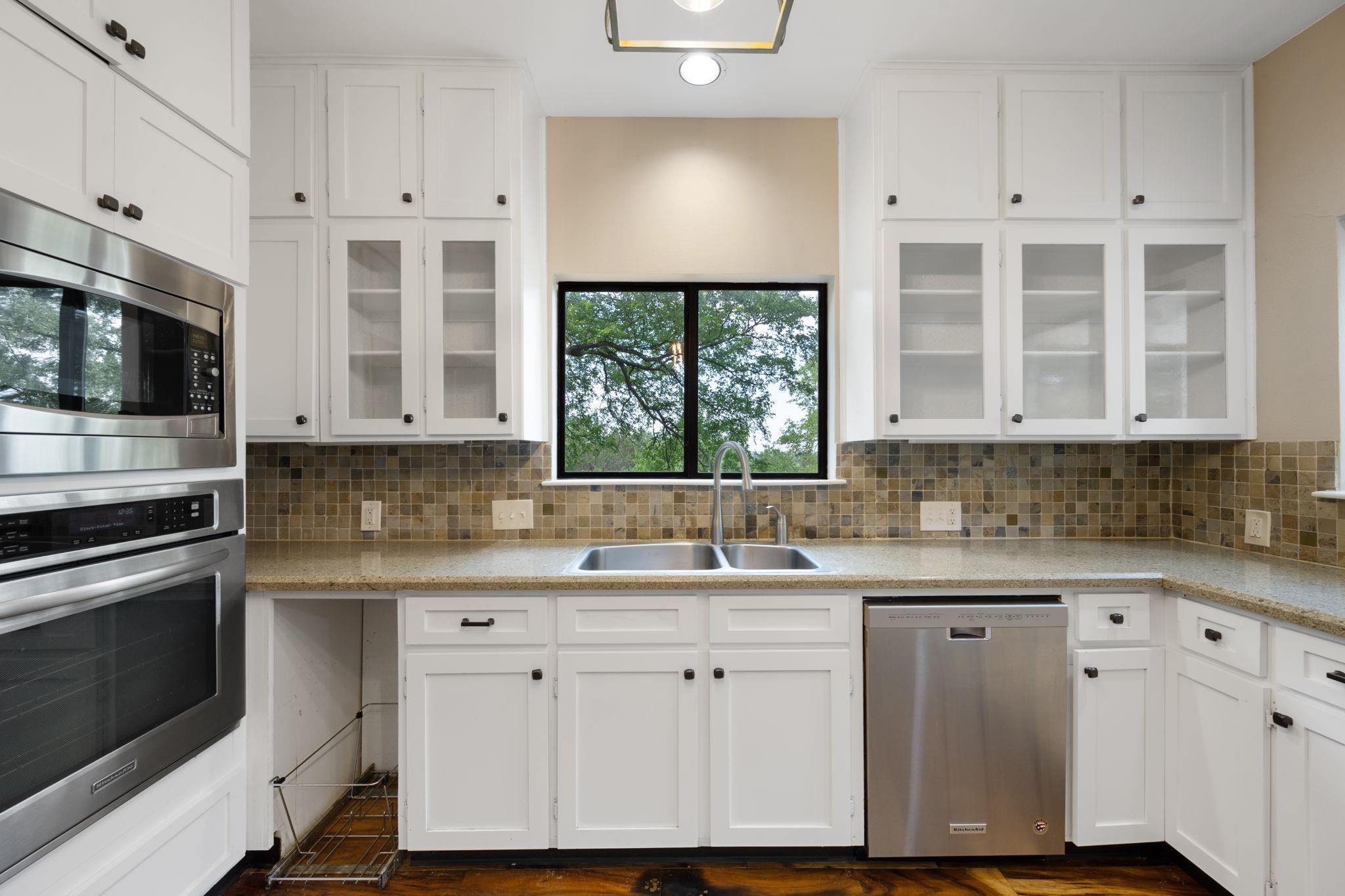 330 County Road 166, Georgetown, TX 78626