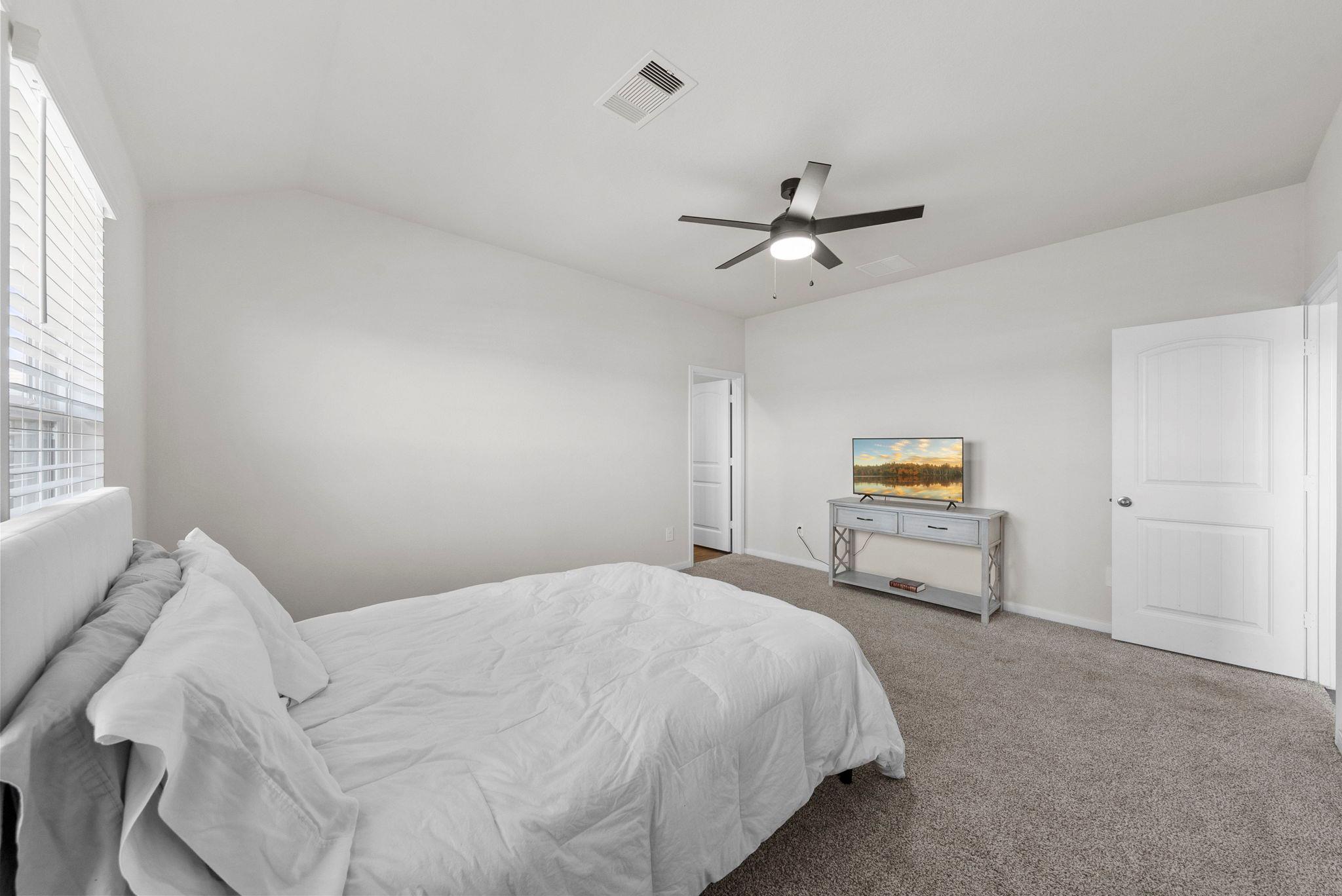 320 Darwin Pl, Lockhart, TX 78644