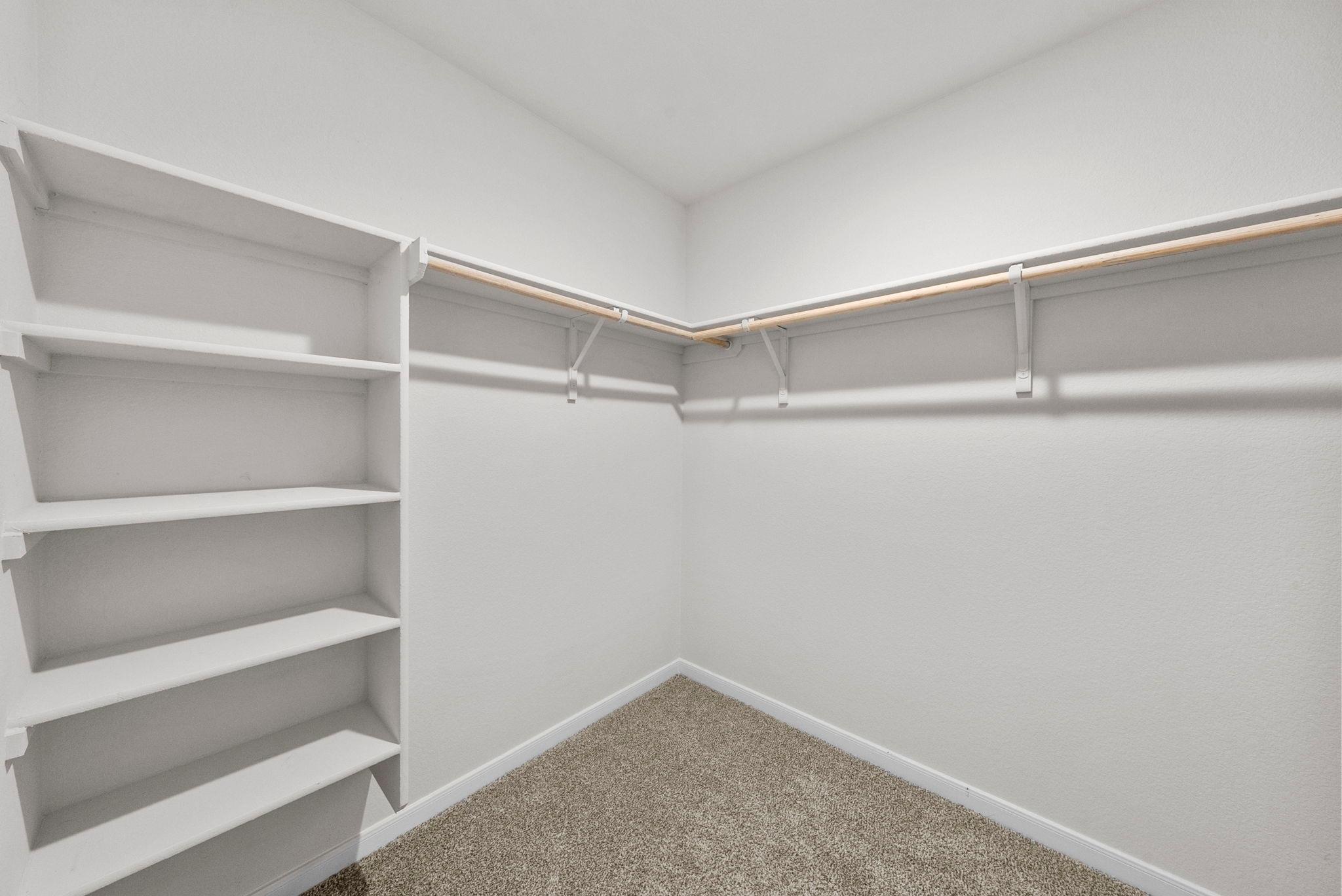 320 Darwin Pl, Lockhart, TX 78644