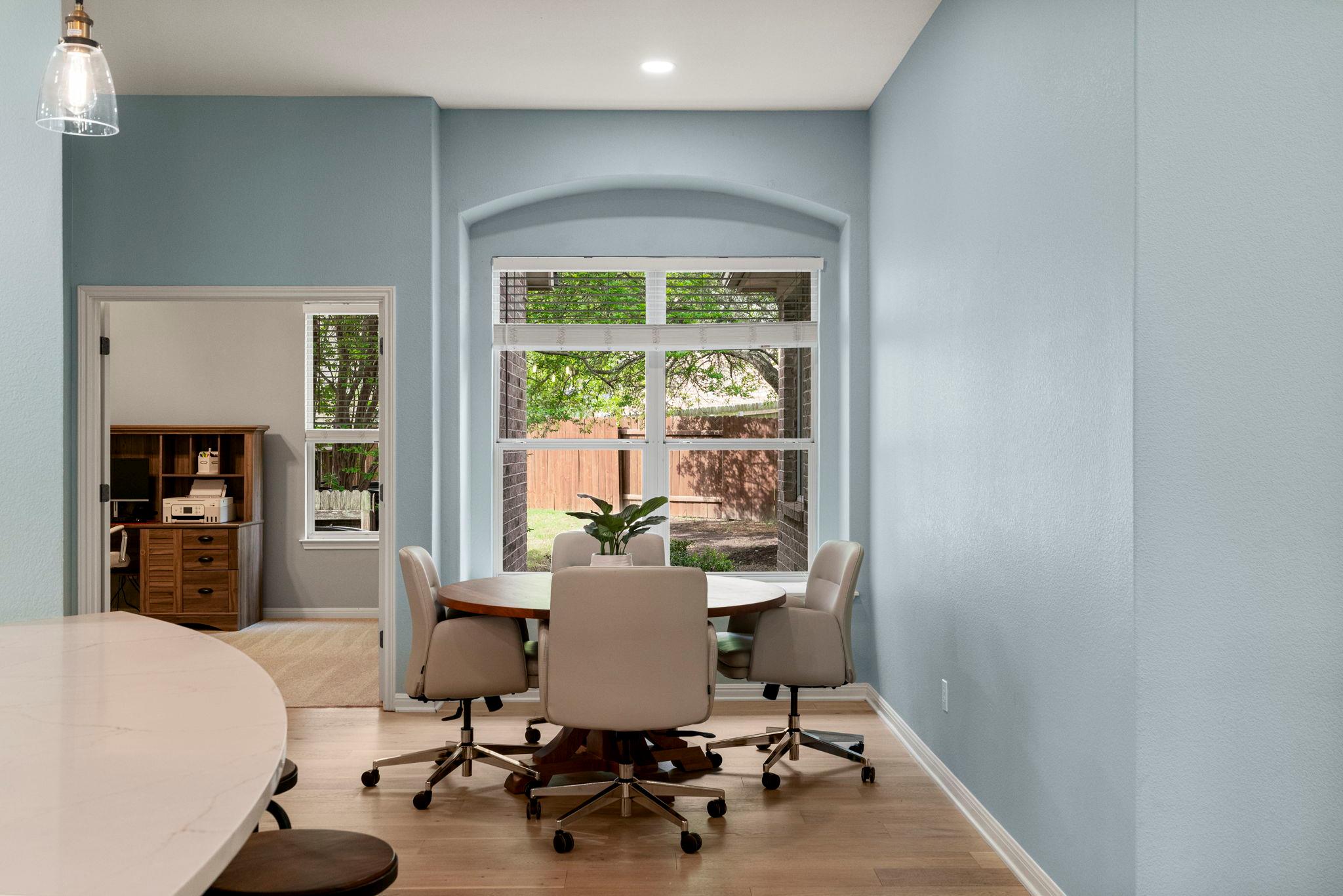 153 Mallard Cv, Austin, TX 78737