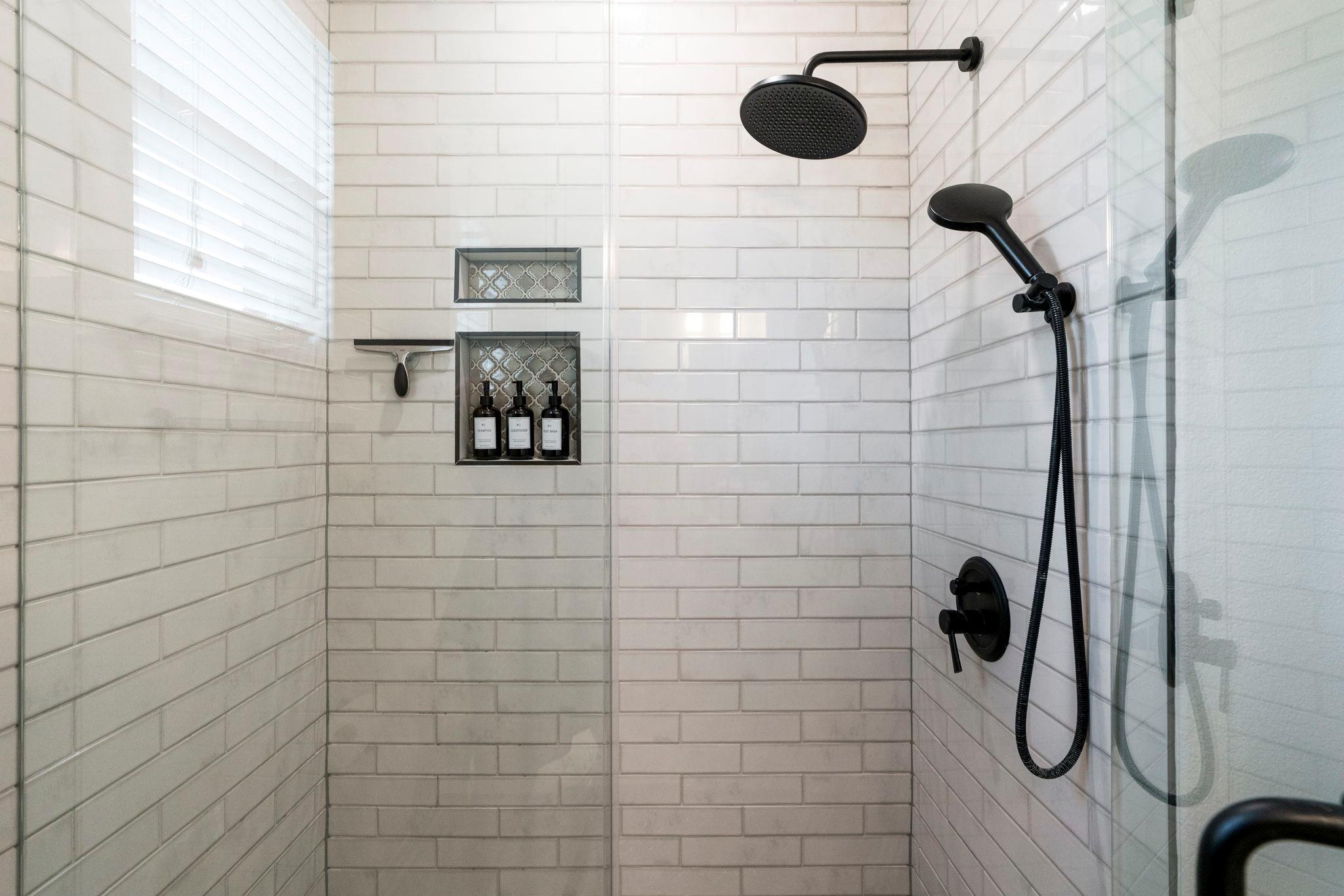 153 Mallard Cv, Austin, TX 78737