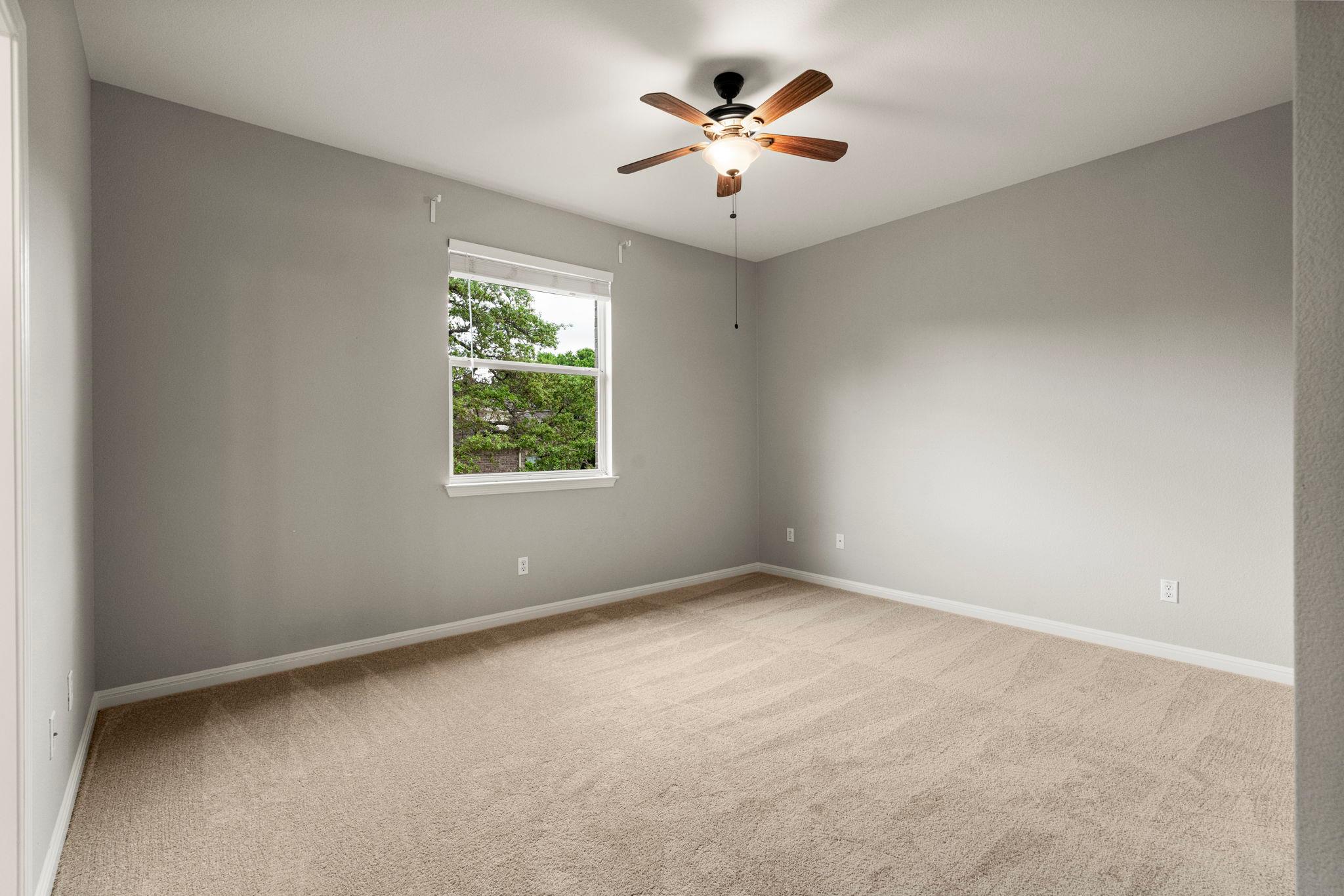 153 Mallard Cv, Austin, TX 78737