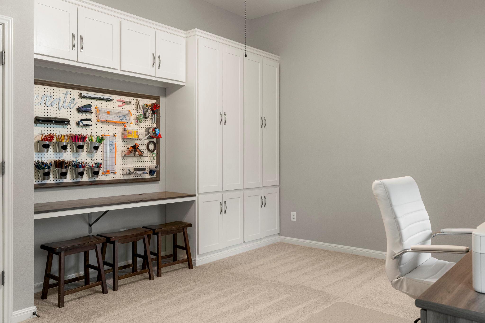 153 Mallard Cv, Austin, TX 78737