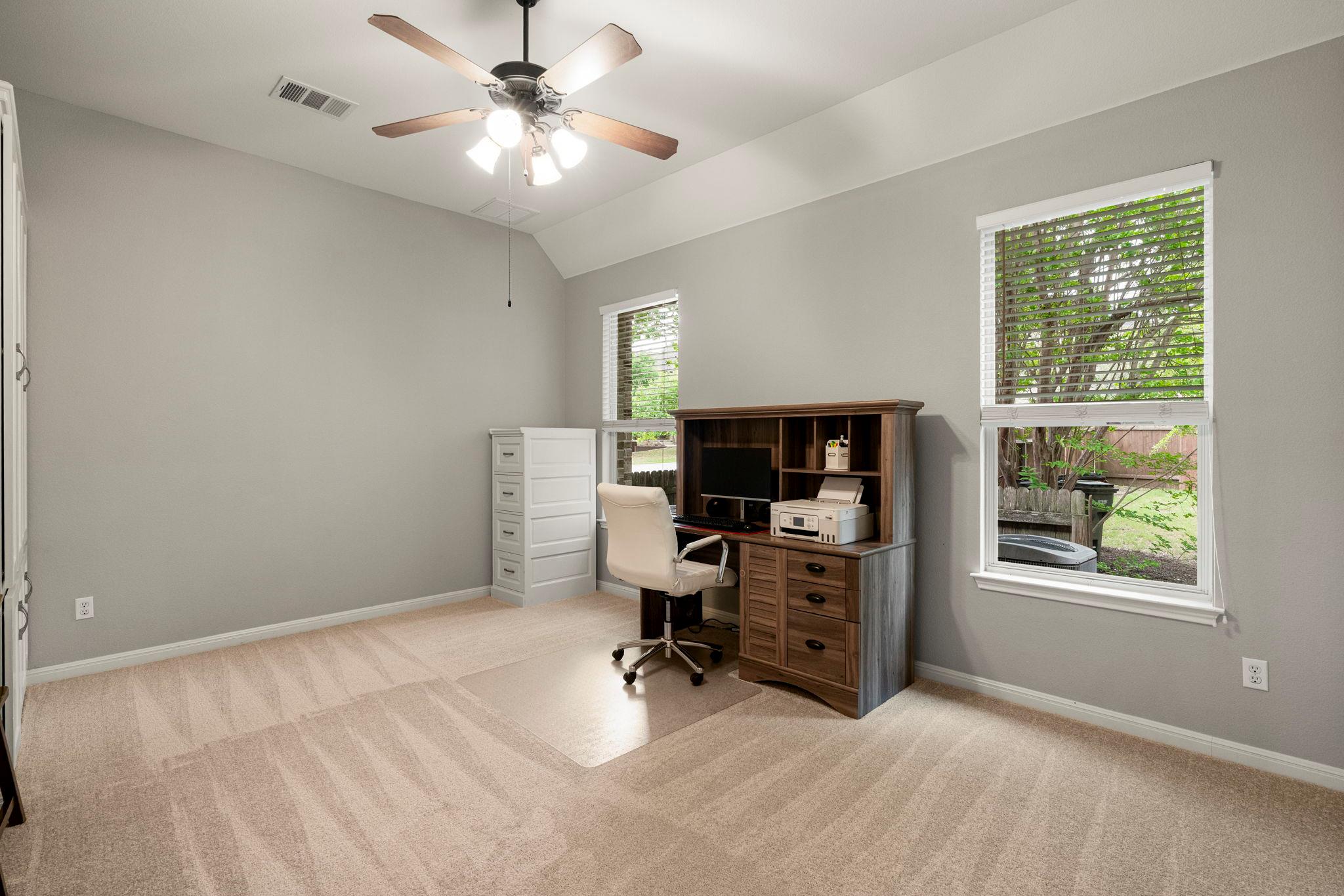 153 Mallard Cv, Austin, TX 78737