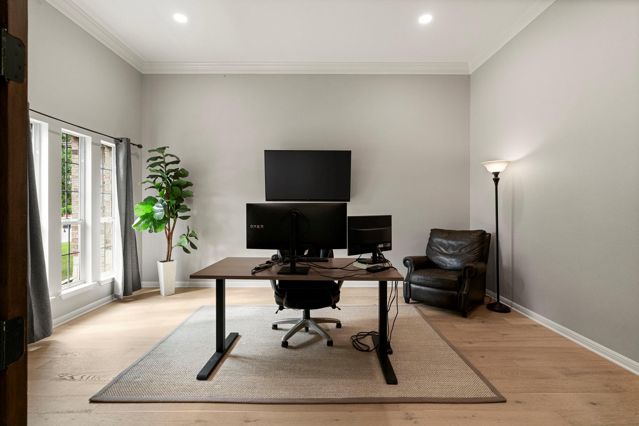 153 Mallard Cv, Austin, TX 78737