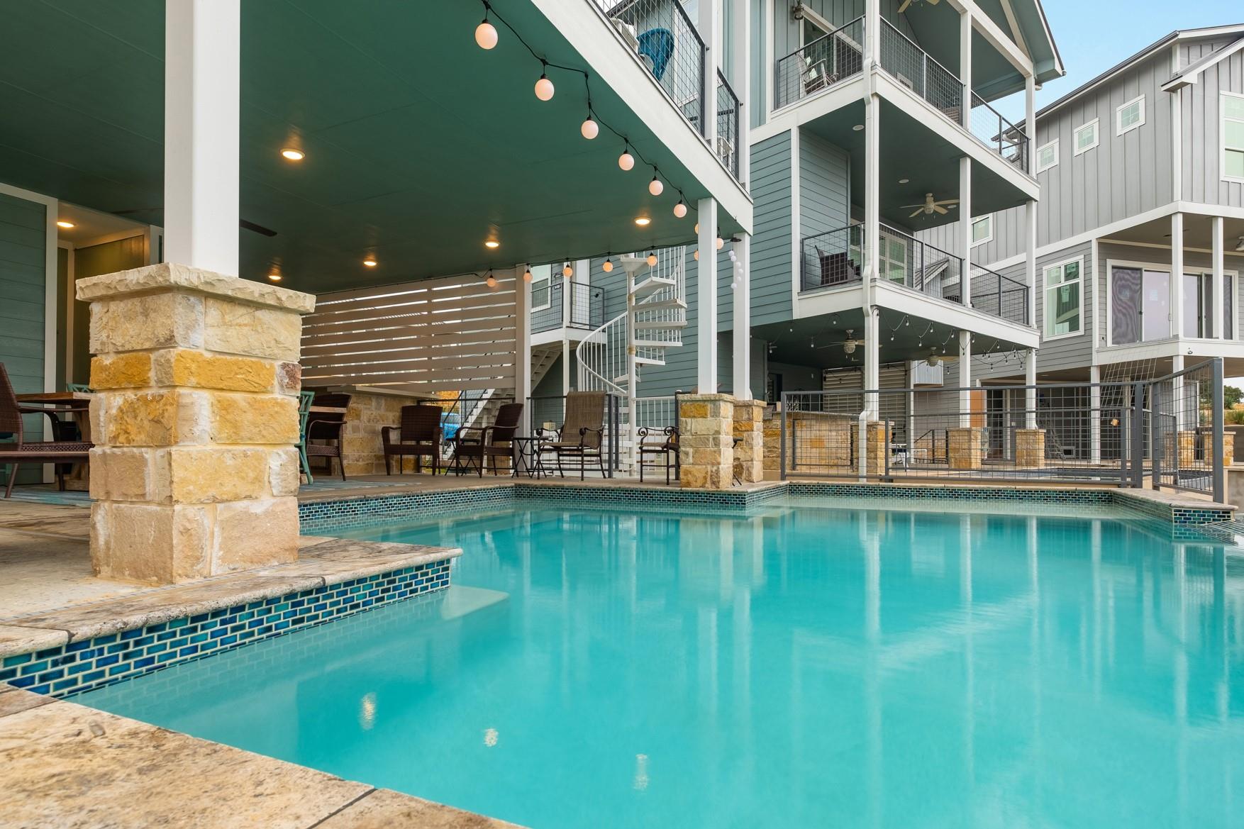 200 Marina Bluff, Kingsland, TX 78639