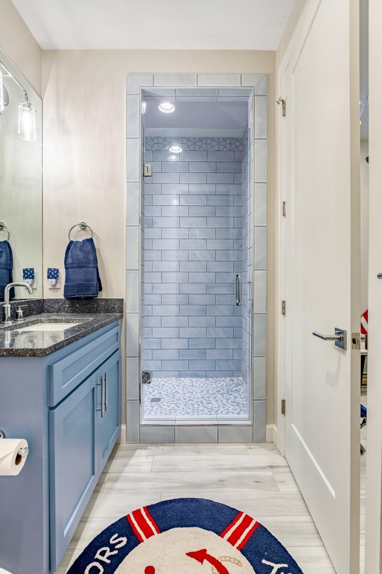 200 Marina Bluff, Kingsland, TX 78639