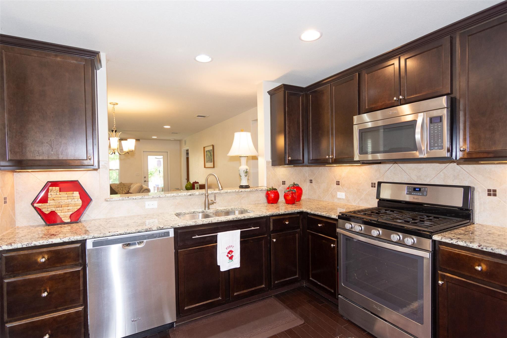 824 Salado Creek Ln, Georgetown, TX 78633