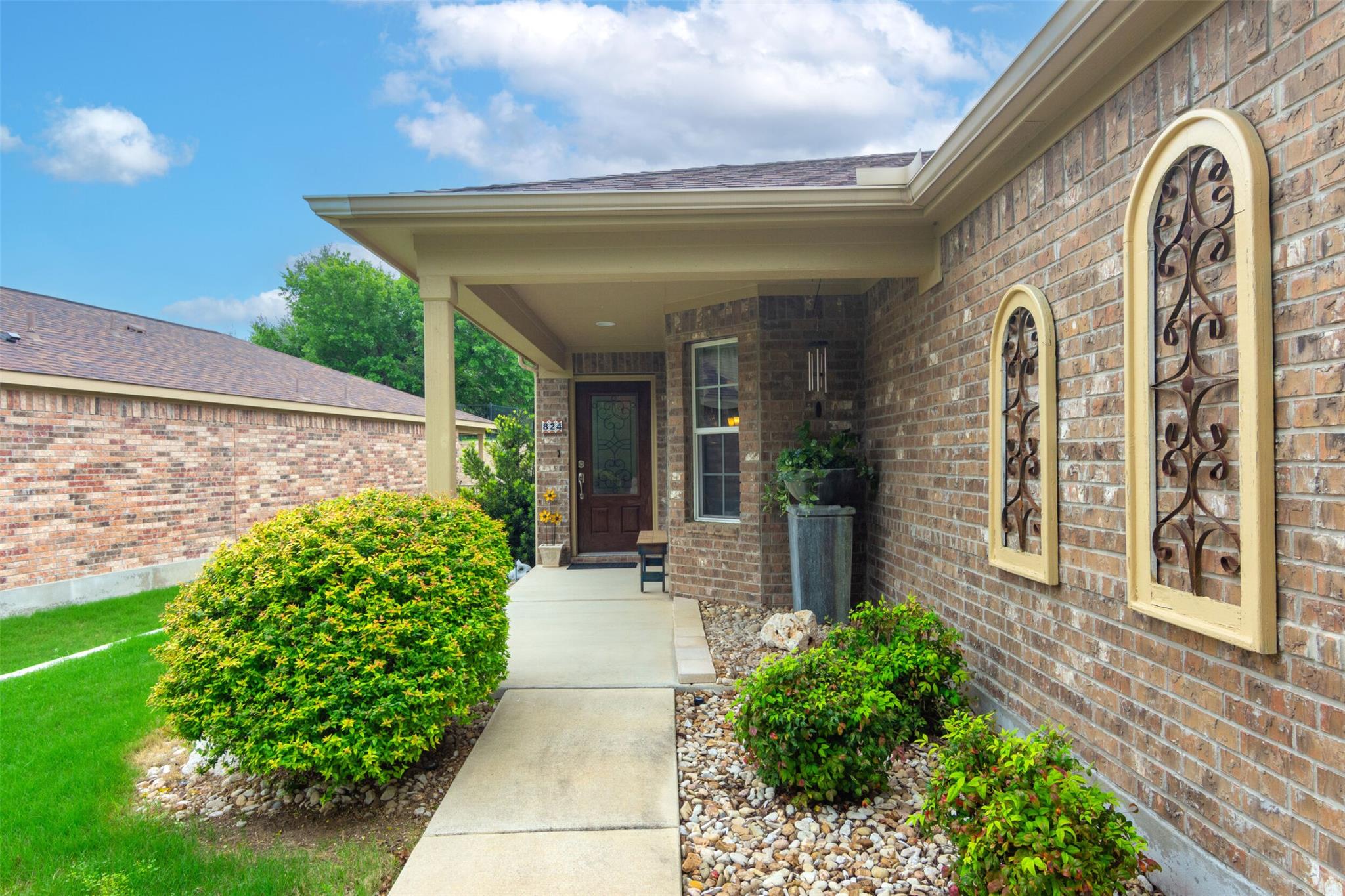 824 Salado Creek Ln, Georgetown, TX 78633