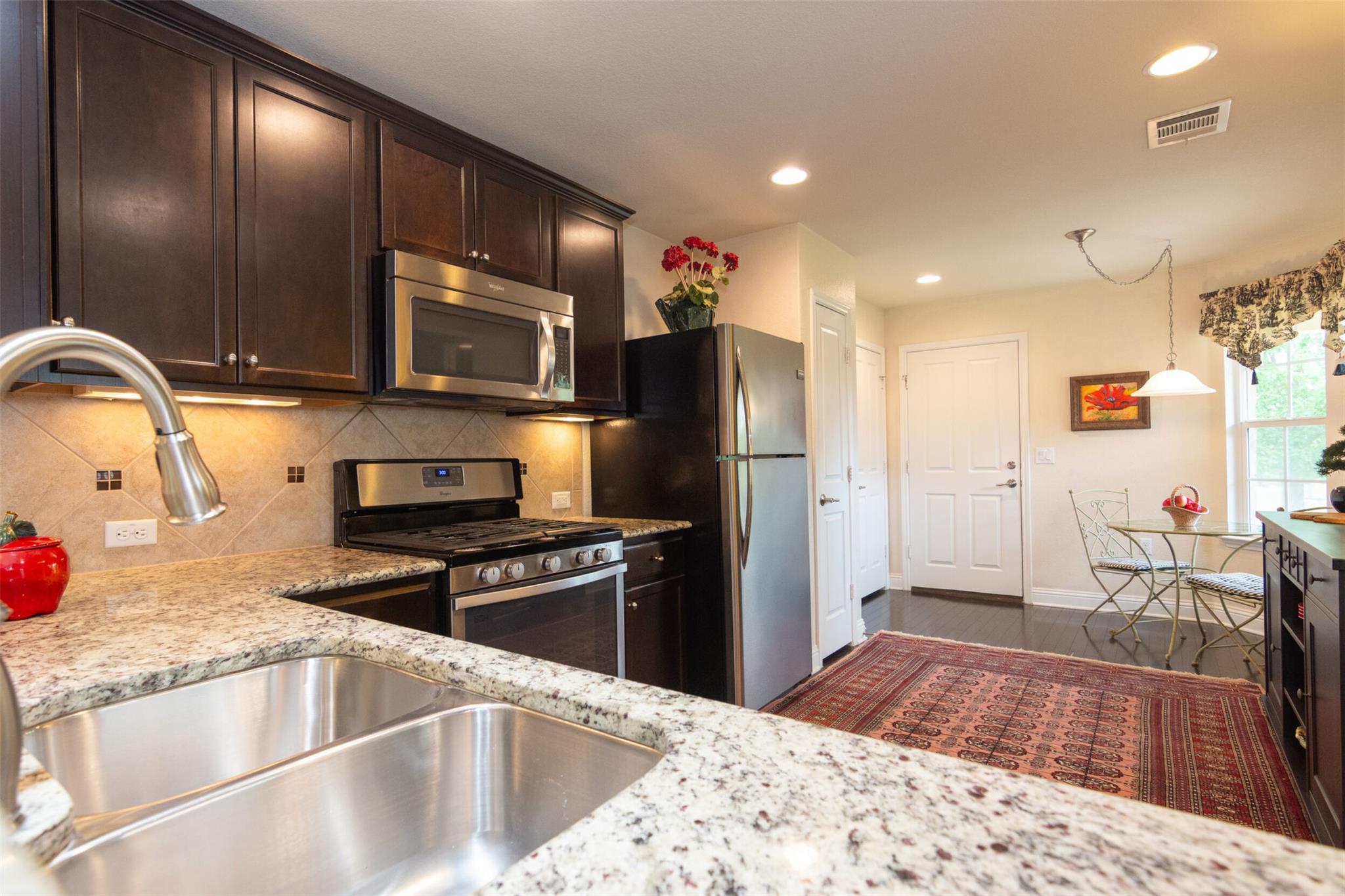 824 Salado Creek Ln, Georgetown, TX 78633