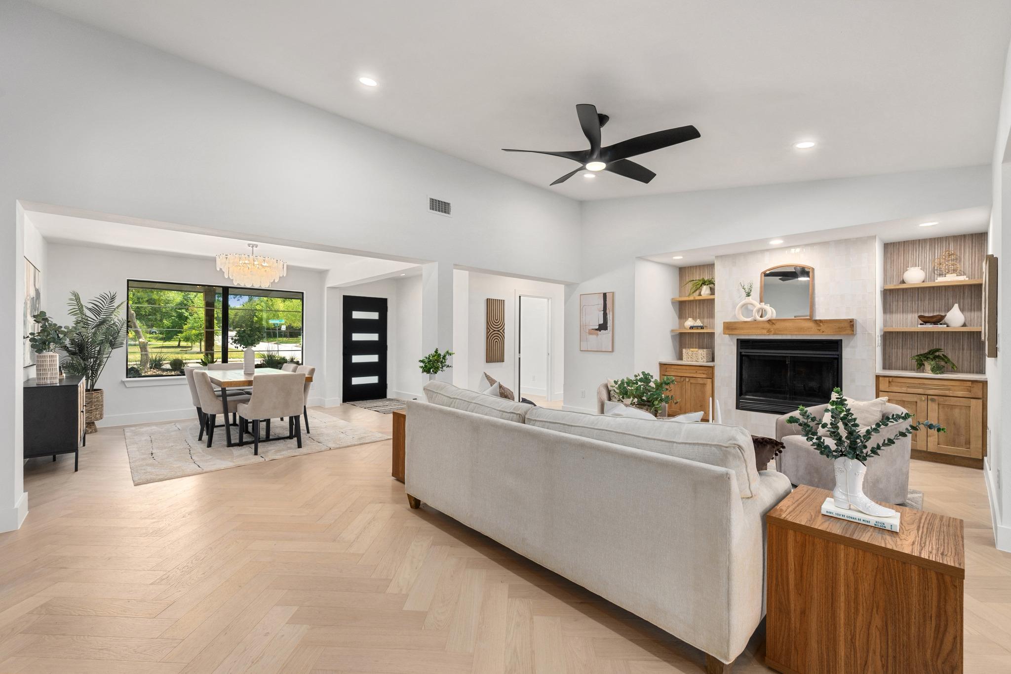 7300 Greenhaven Dr, Austin, TX 78757