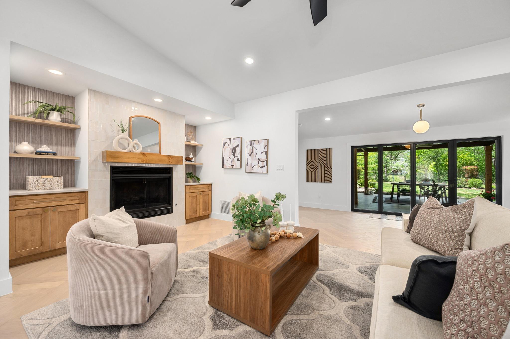 7300 Greenhaven Dr, Austin, TX 78757