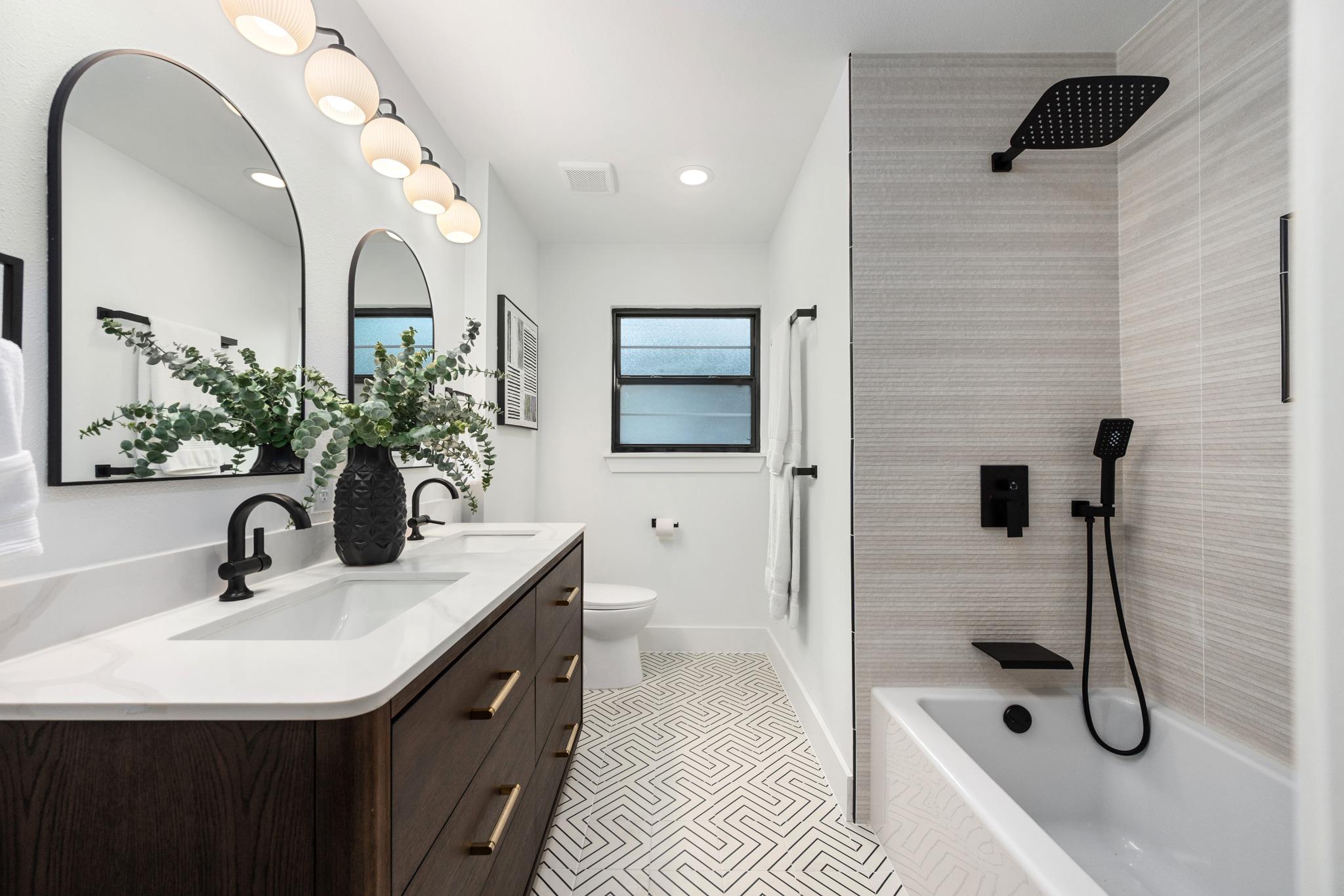 7300 Greenhaven Dr, Austin, TX 78757