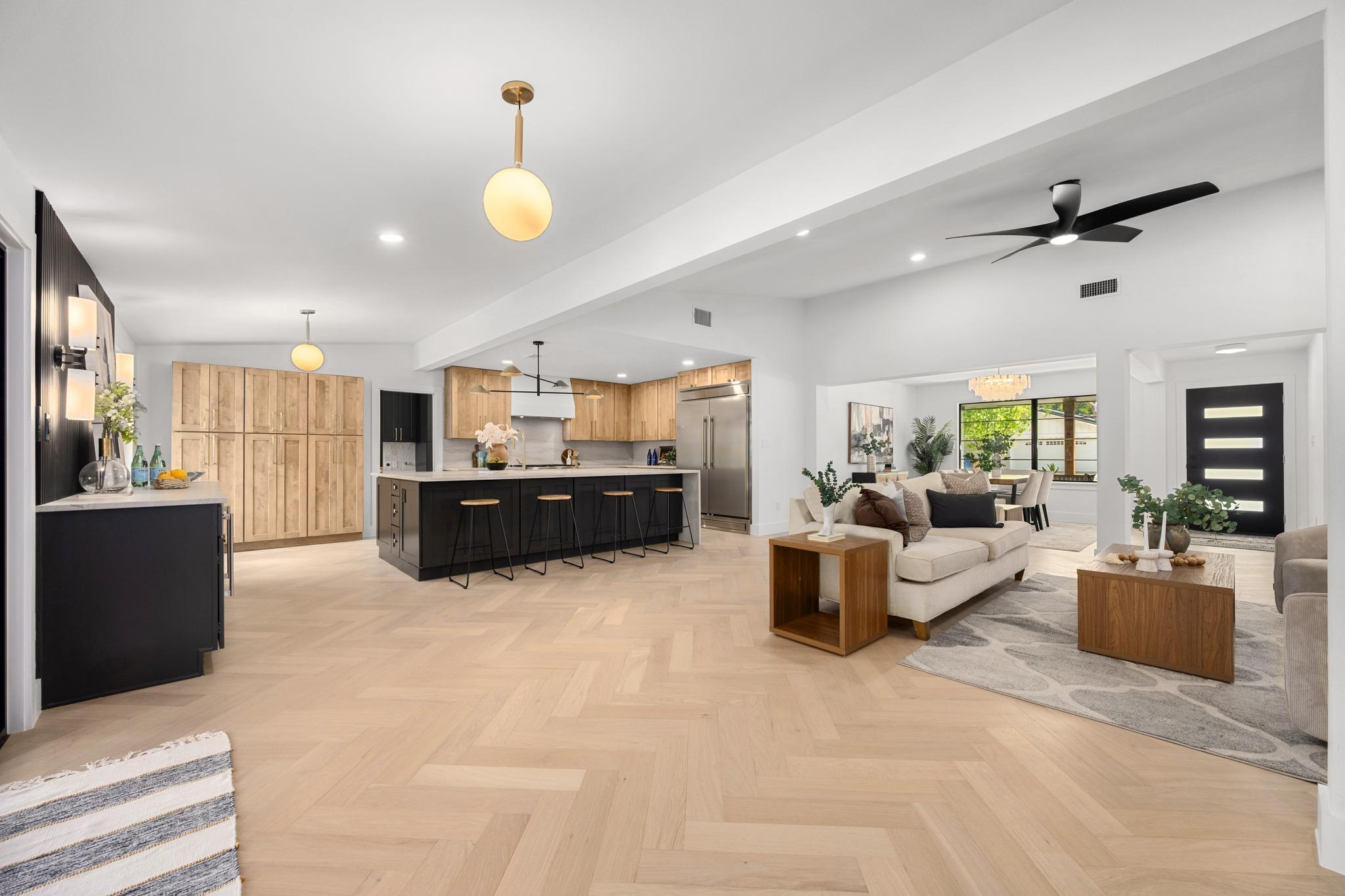 7300 Greenhaven Dr, Austin, TX 78757