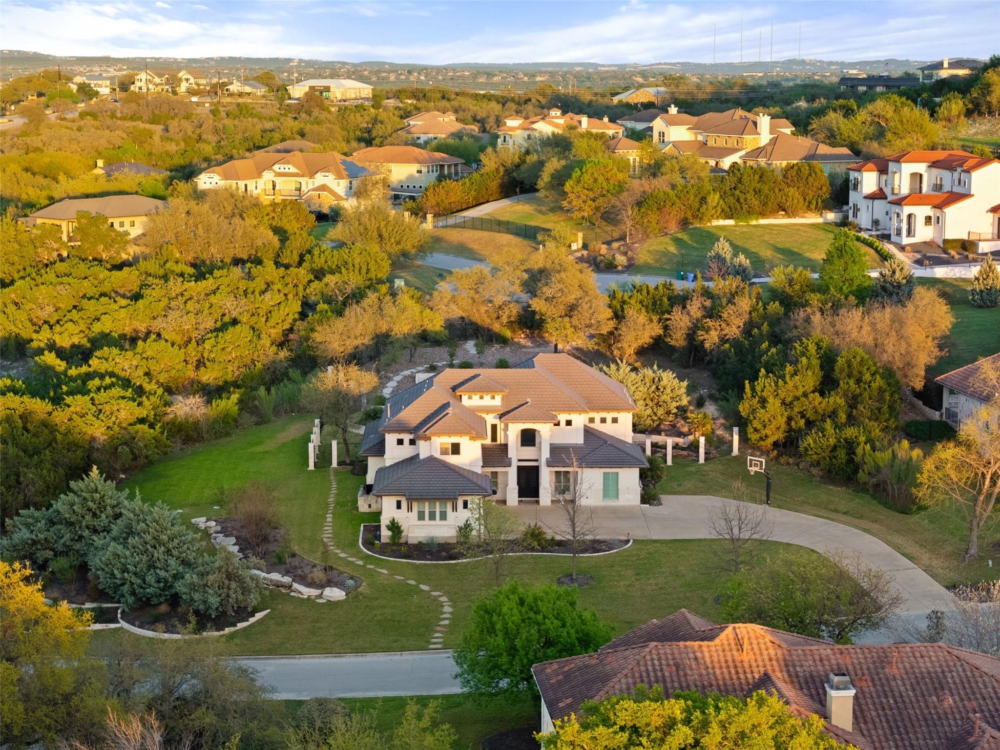 310 Bella Montagna Cir, Austin, TX 78734