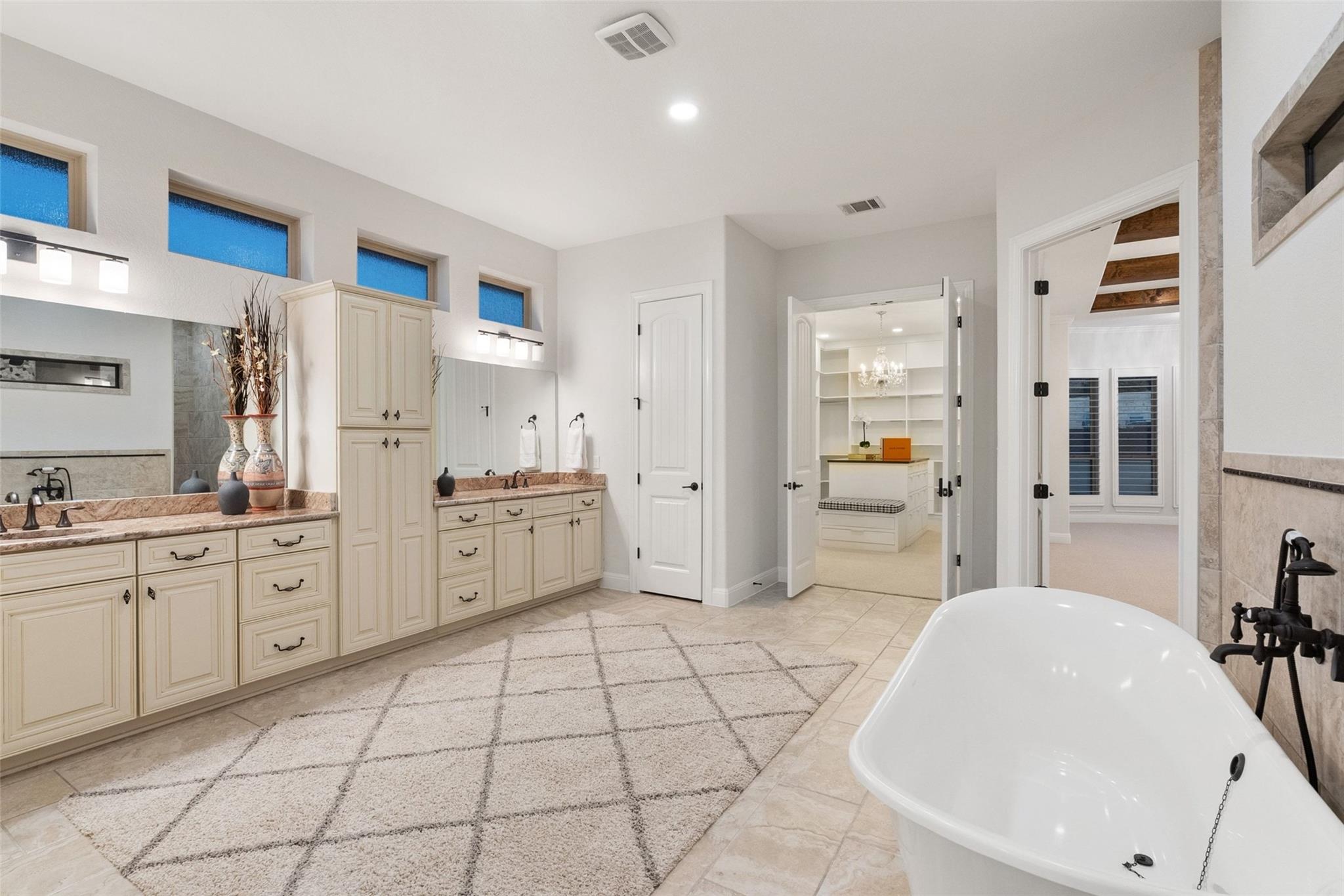 310 Bella Montagna Cir, Austin, TX 78734