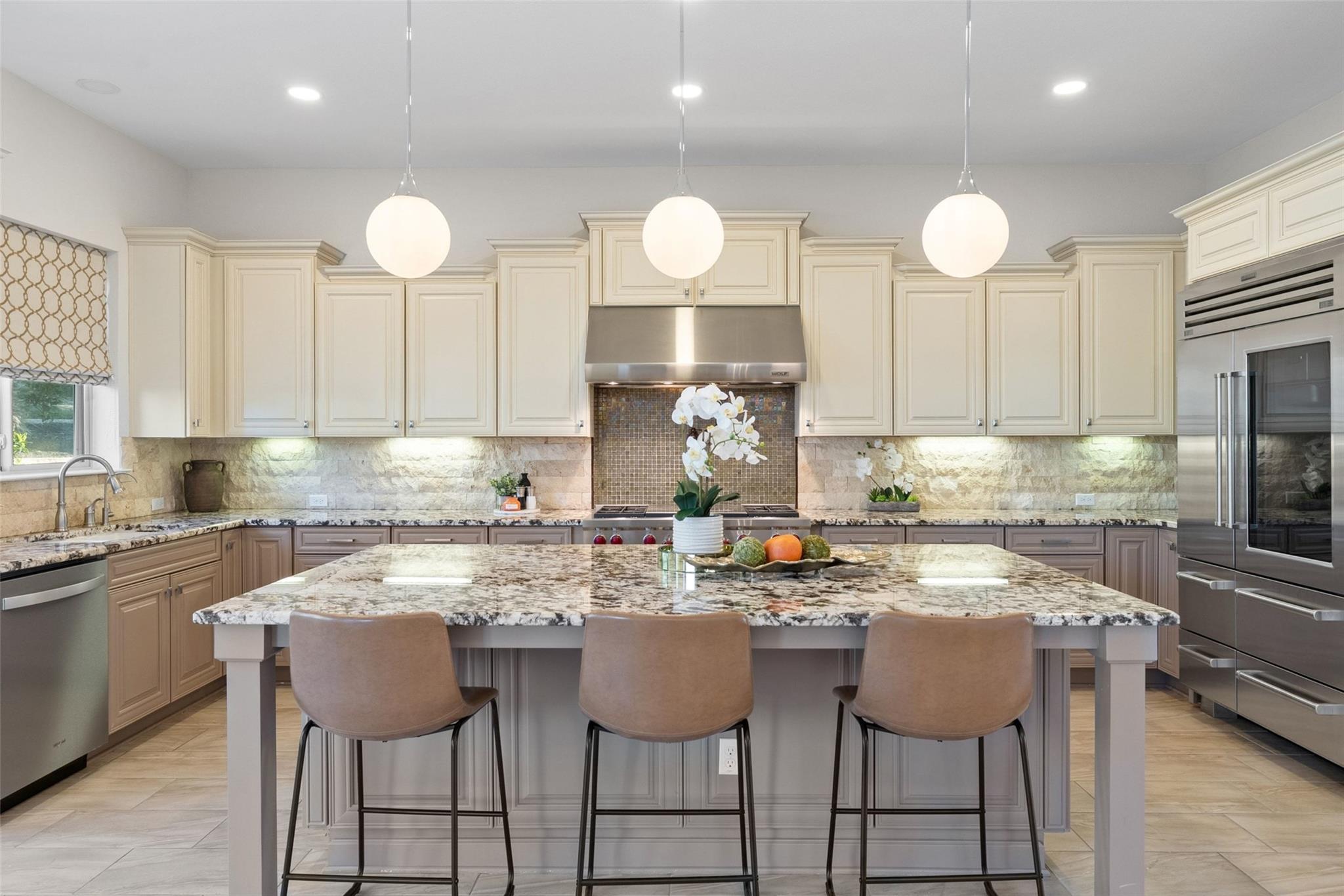 310 Bella Montagna Cir, Austin, TX 78734