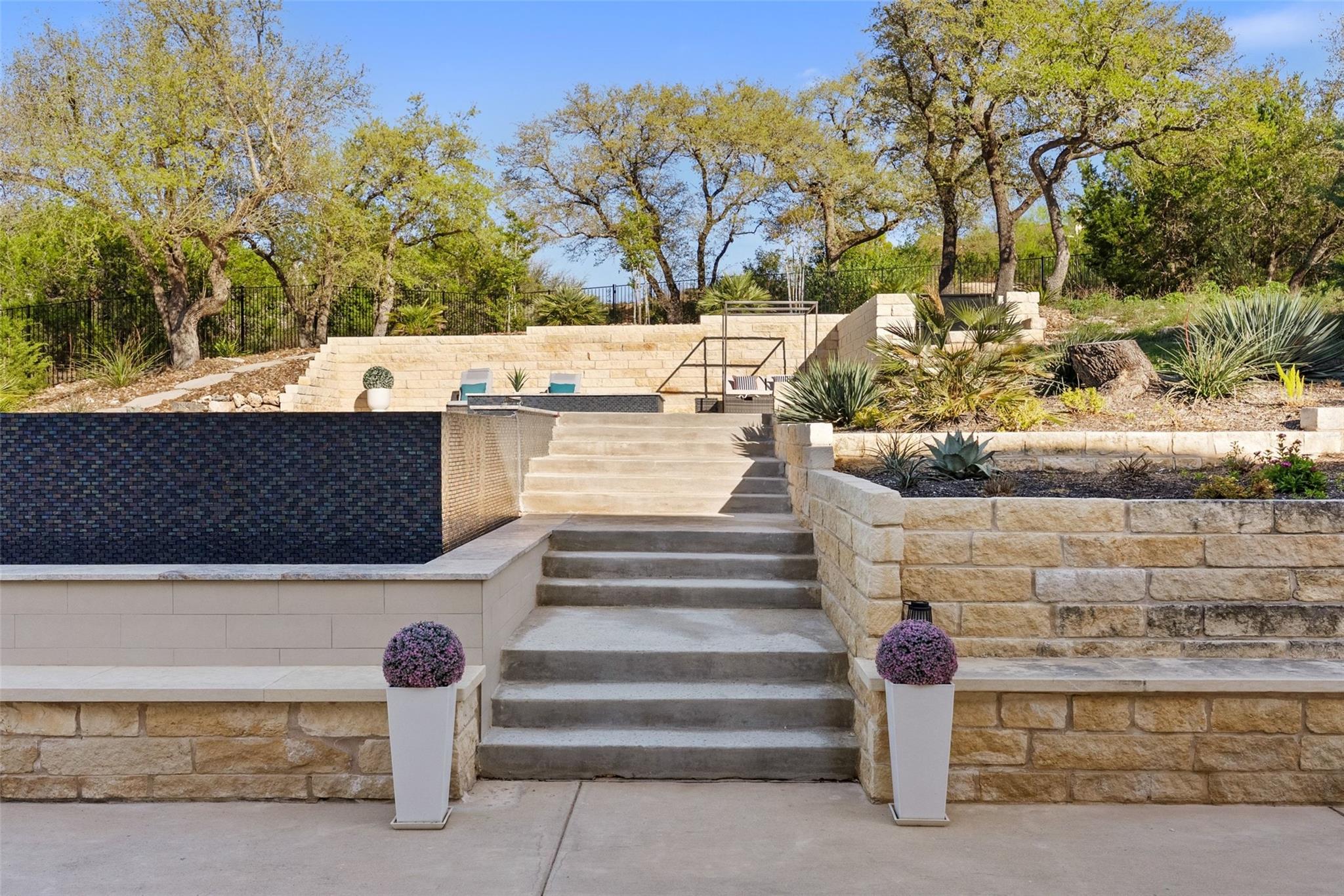 310 Bella Montagna Cir, Austin, TX 78734