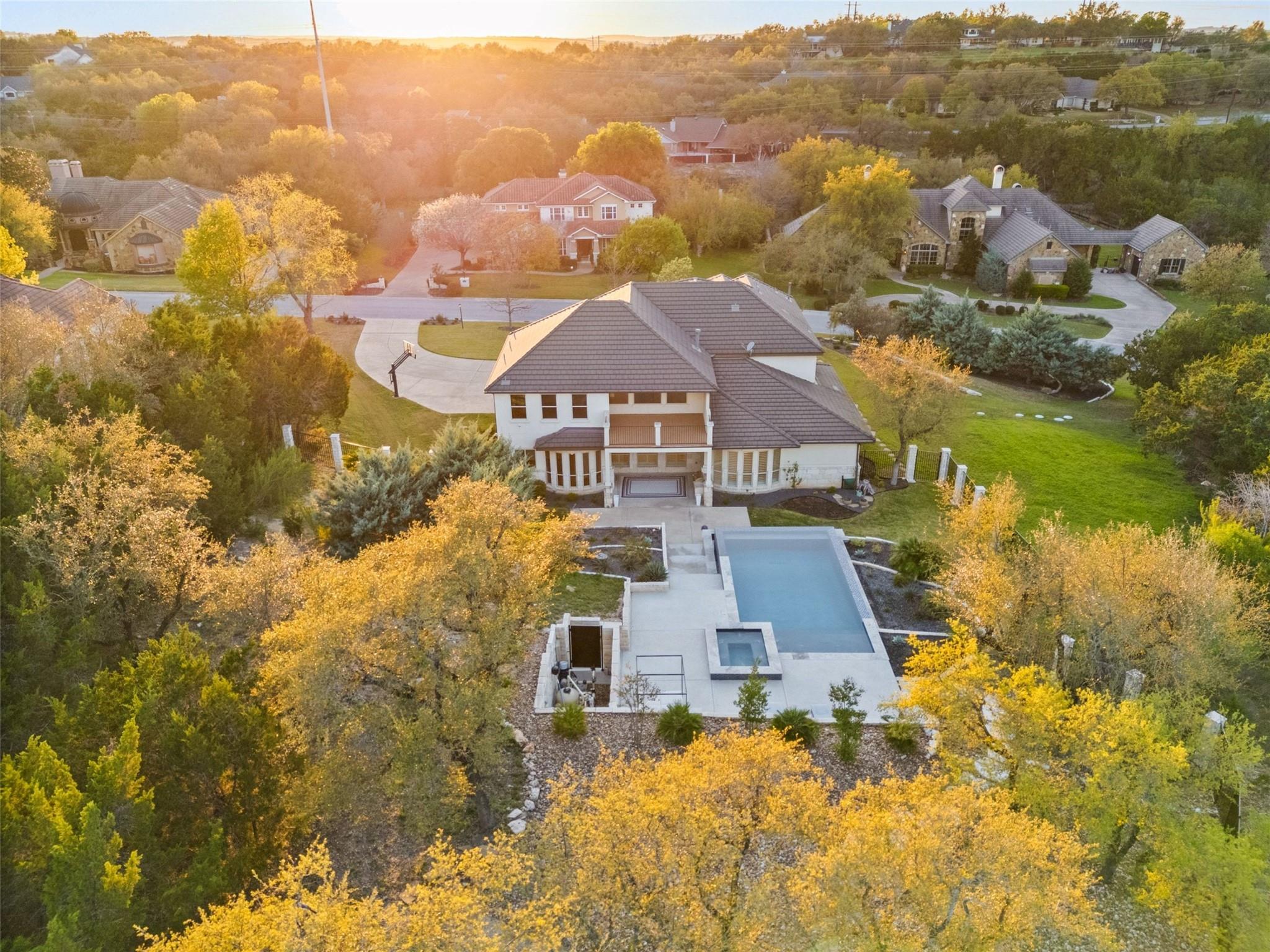 310 Bella Montagna Cir, Austin, TX 78734