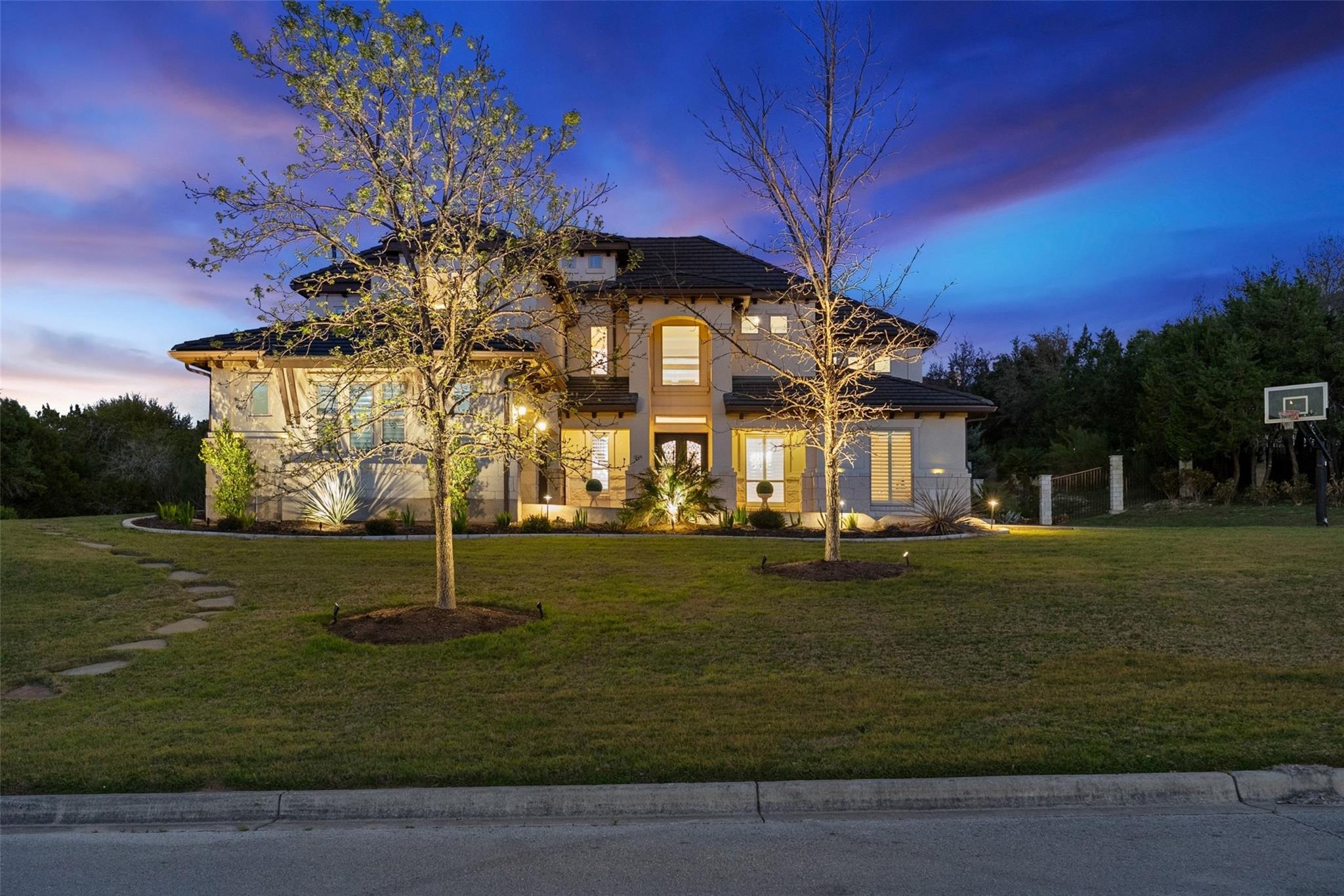 310 Bella Montagna Cir, Austin, TX 78734