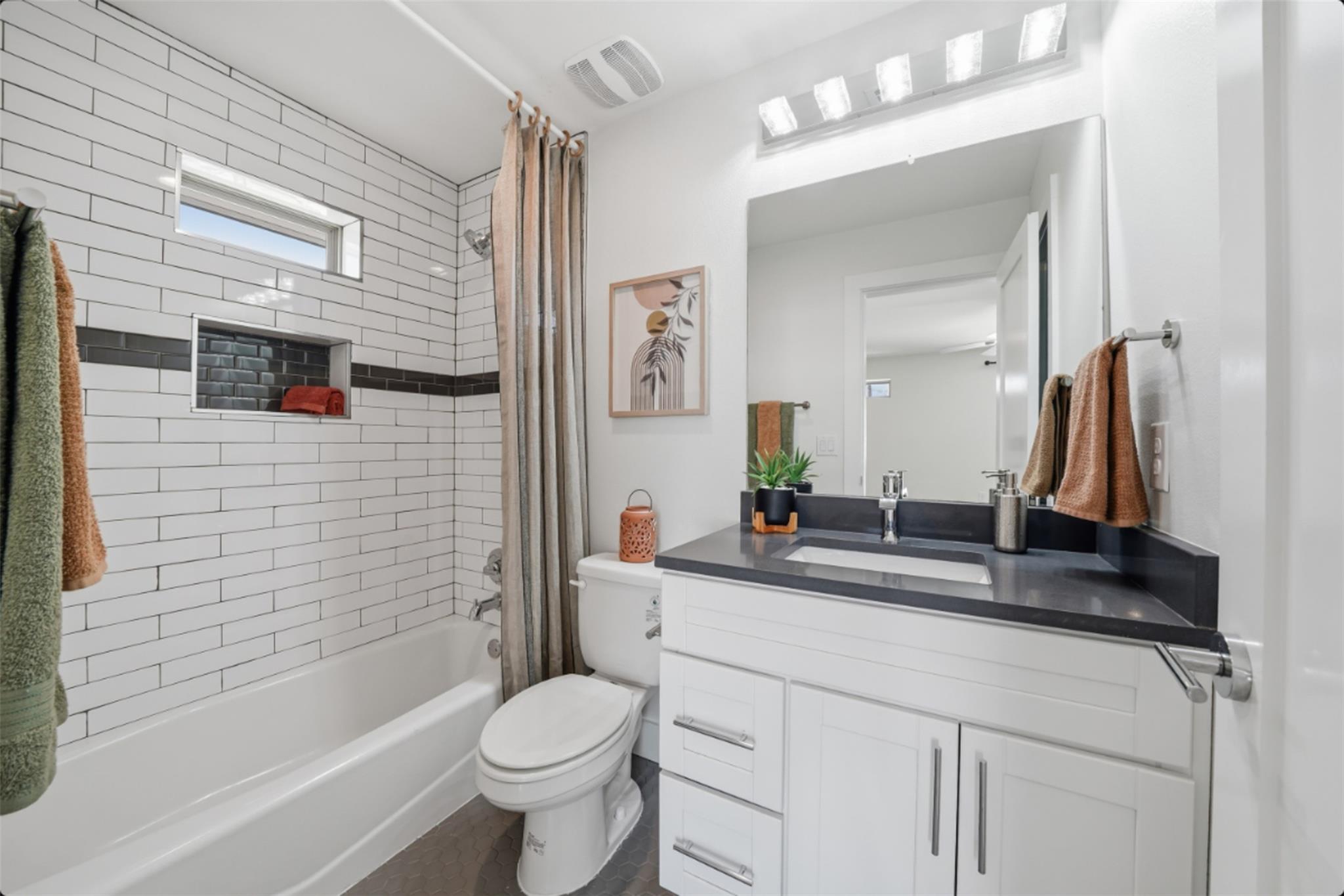 4705 Louis Ave # A & B, Austin, TX 78721